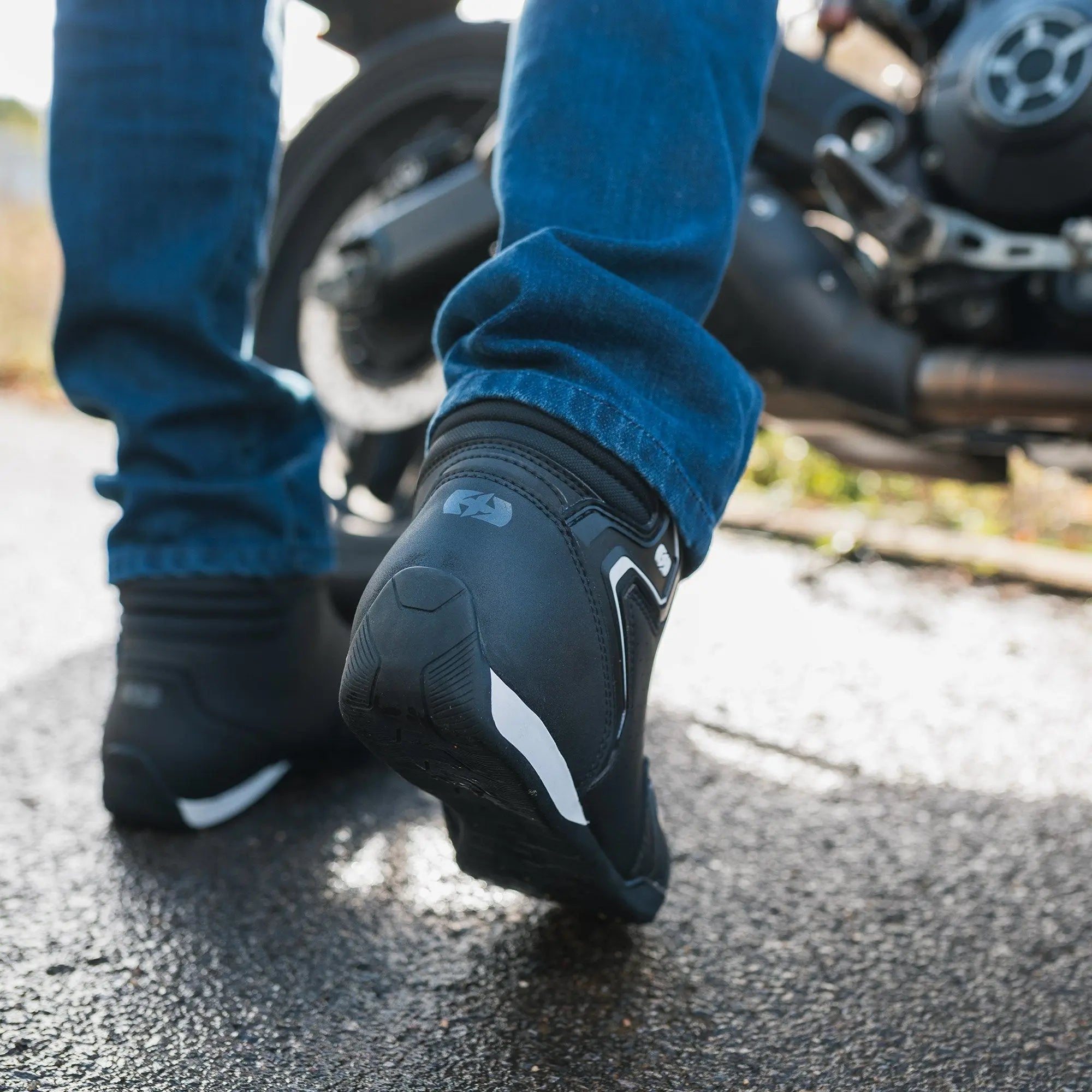 Oxford Helix Air Boots Black / White FREE UK Delivery, FREE 365 Day Returns | Moto Central