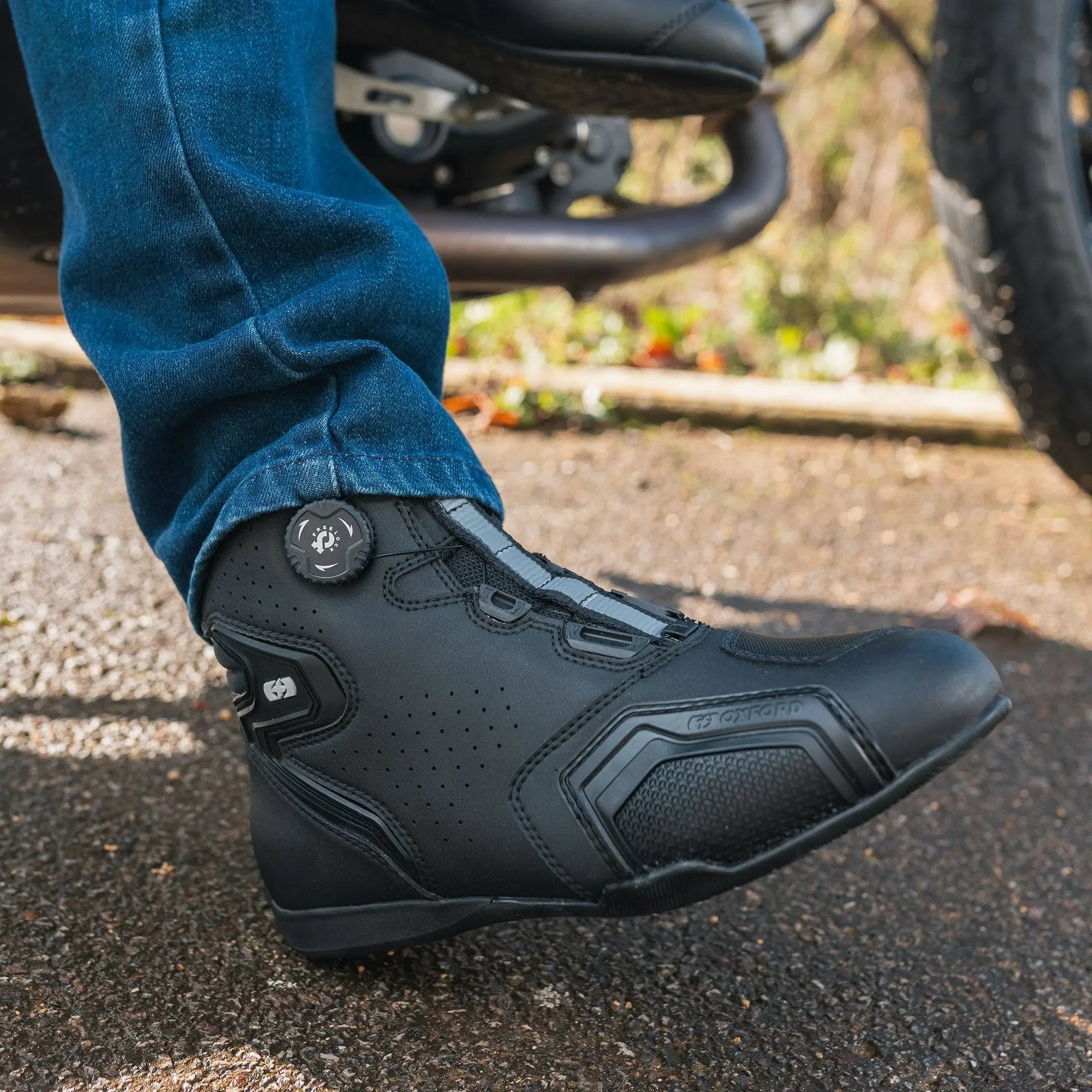 Oxford Helix Air Boots Black FREE UK Delivery, FREE 365 Day Returns | Moto Central