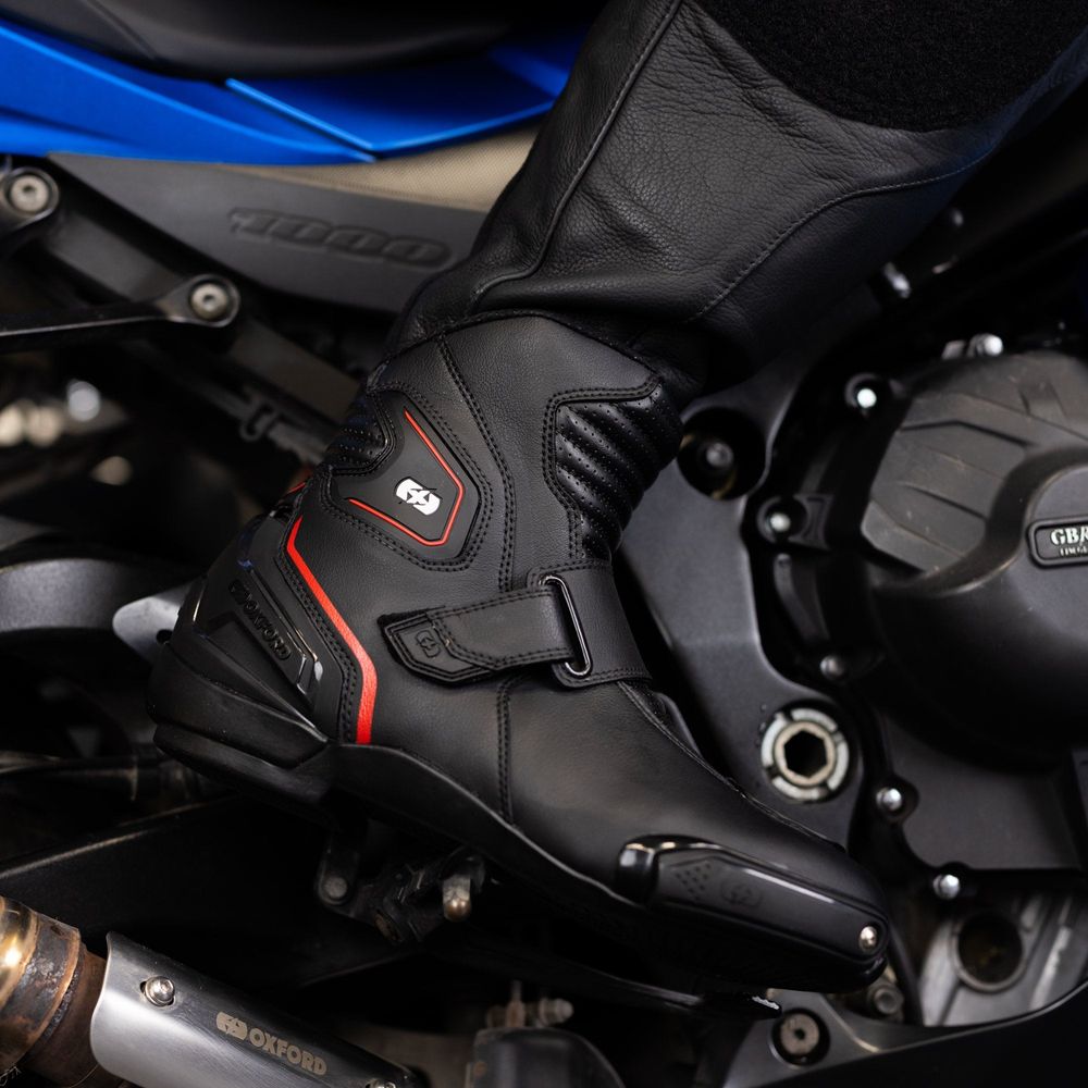 Oxford Omega Air Short Boots Black / White / Red