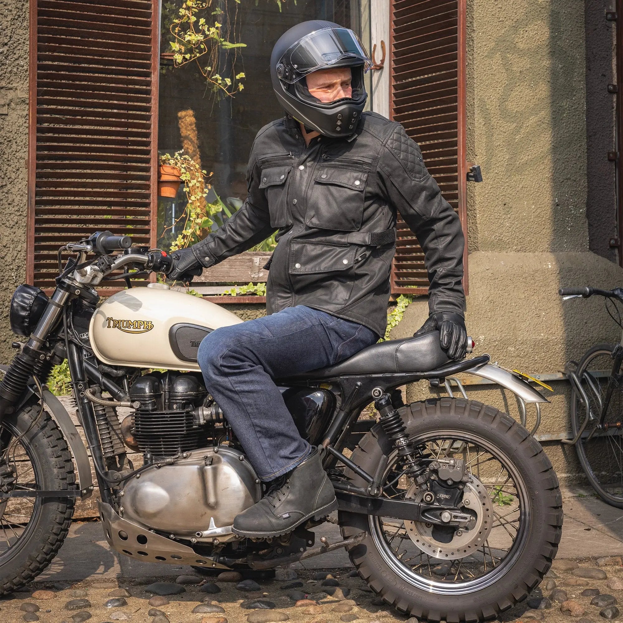 Oxford Sterling D2D Textile Jacket Black - FREE UK Shipping, FREE 365 Day Returns | Moto Central