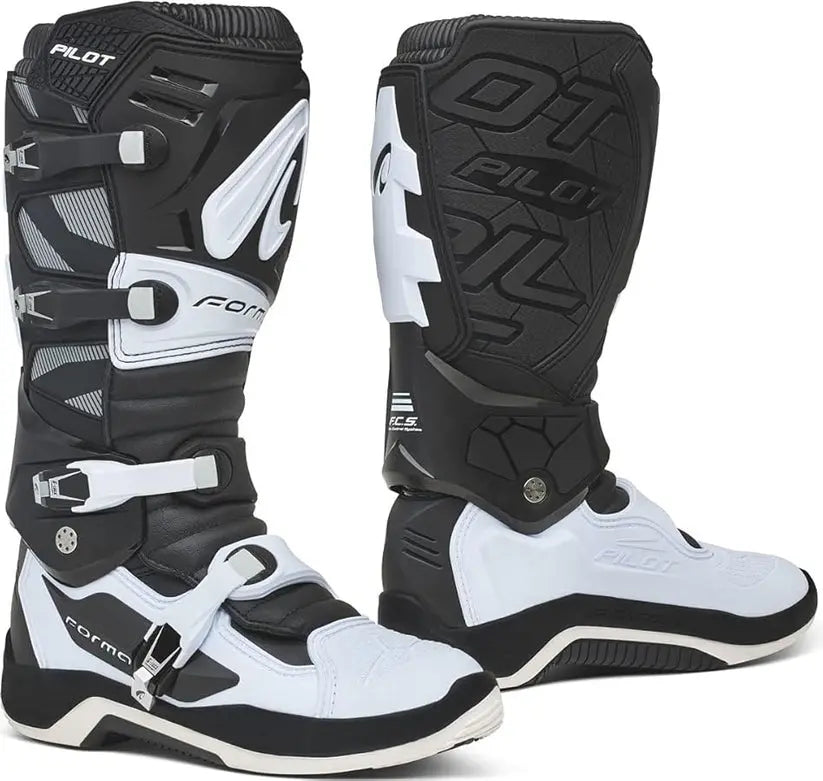 Forma Pilot Boots Black / White FREE UK Delivery, FREE 365 Day Returns | Moto Central