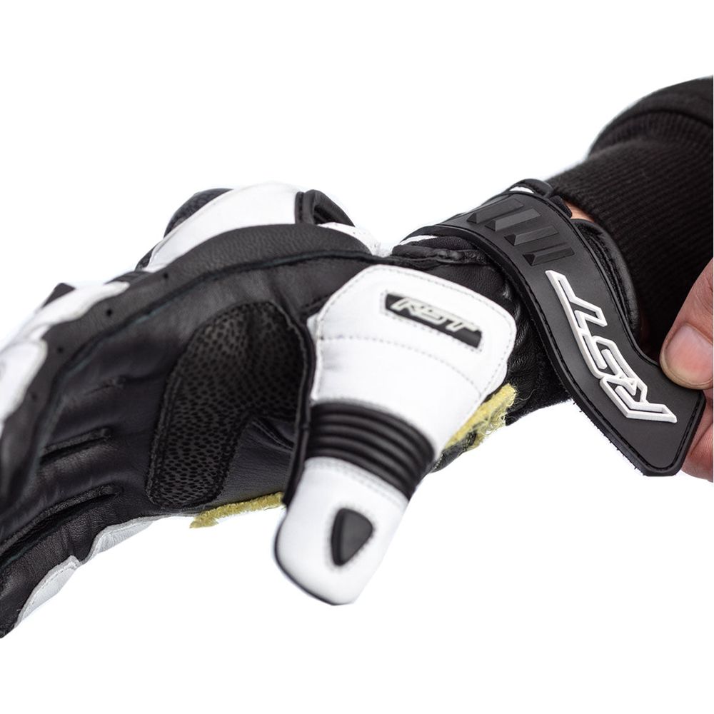 RST Tractech Evo 4 Short CE Gloves White / White / Black