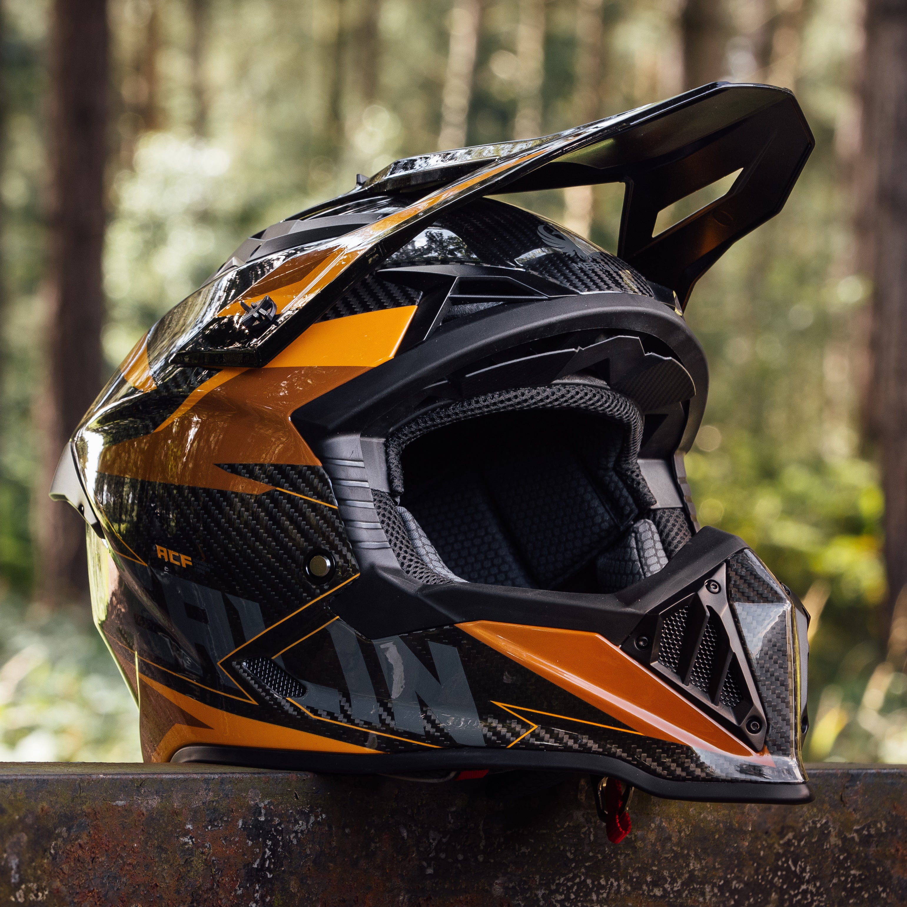 Merlin Recon Code Gloss Carbon