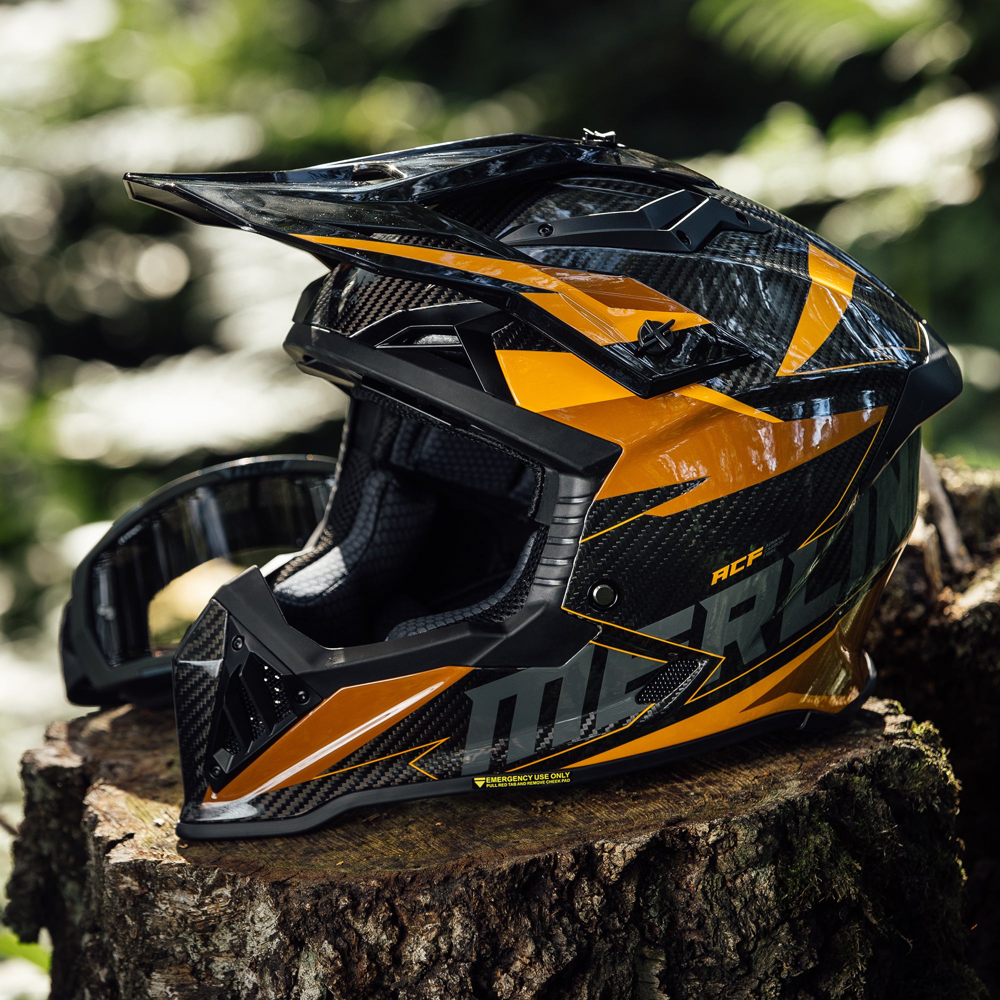 Merlin Recon Code Gloss Carbon