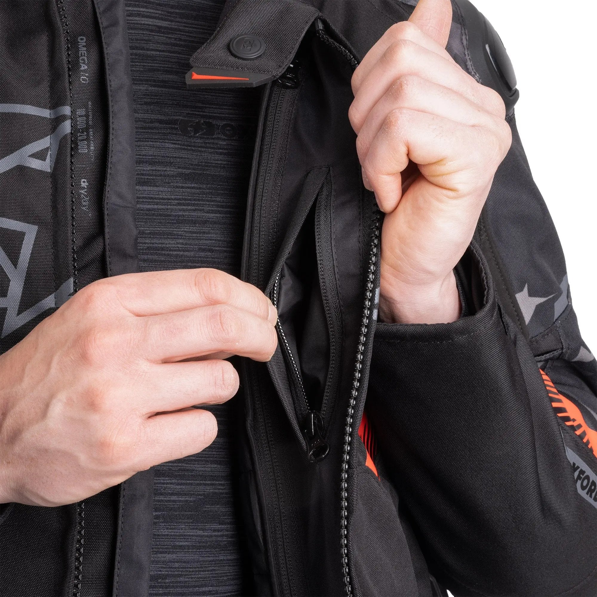 Oxford Omega 1.0 Dry2Dry Textile Jacket Black / Camo / Red - FREE UK Shipping, FREE 365 Day Returns | Moto Central