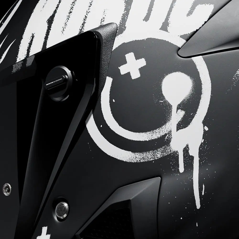 Ruroc AT4.0 Carbon Disarray FREE UK Delivery, FREE 365 Day Returns | Moto Central