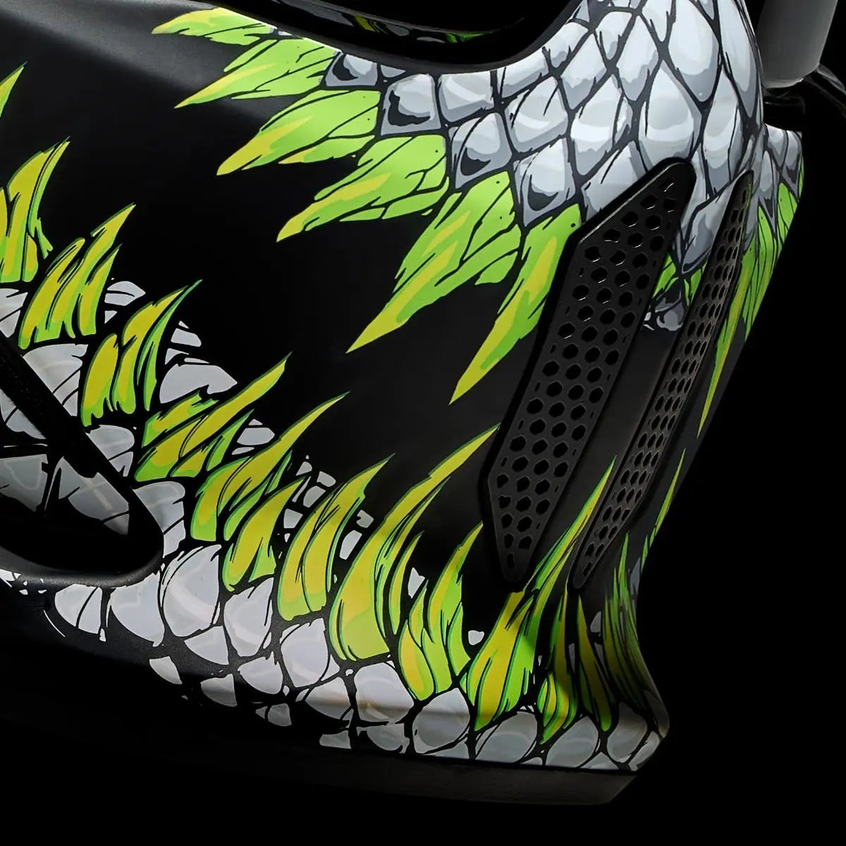 Ruroc AT4.0 Carbon Serpent FREE UK Delivery, FREE 365 Day Returns | Moto Central