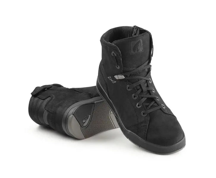 Forma Swift x Fit Dry Short Boots Black / Black - FREE UK Shipping, FREE 365 Day Returns | Moto Central