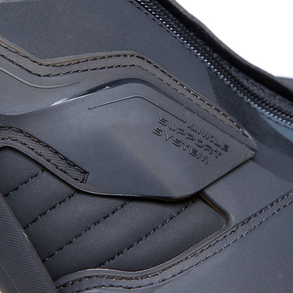 TCX S-TR1 Boots Black