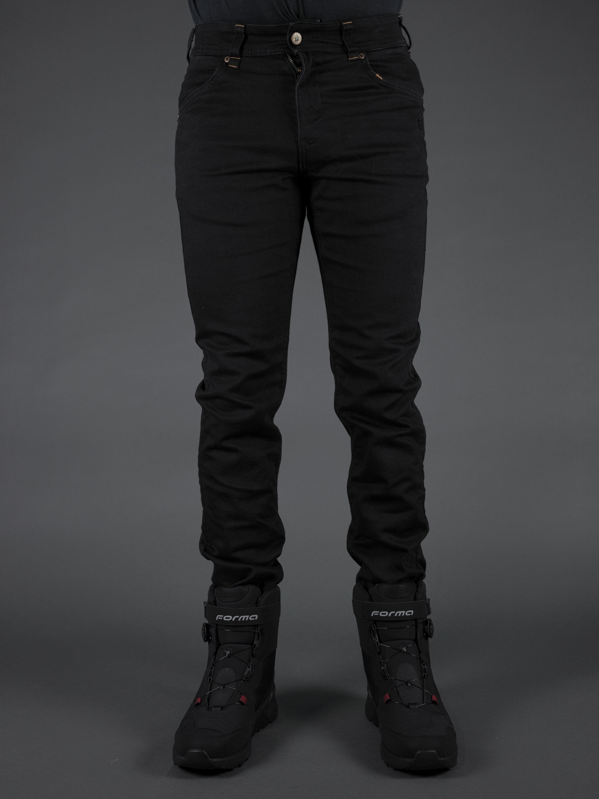 Bull-it Trojan slim-fit black motorcycle jeans – front view