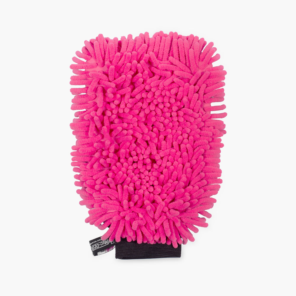Muc-Off Motorcycle 8 in 1 Kit FREE UK Delivery, FREE 365 Day Returns | Moto Central