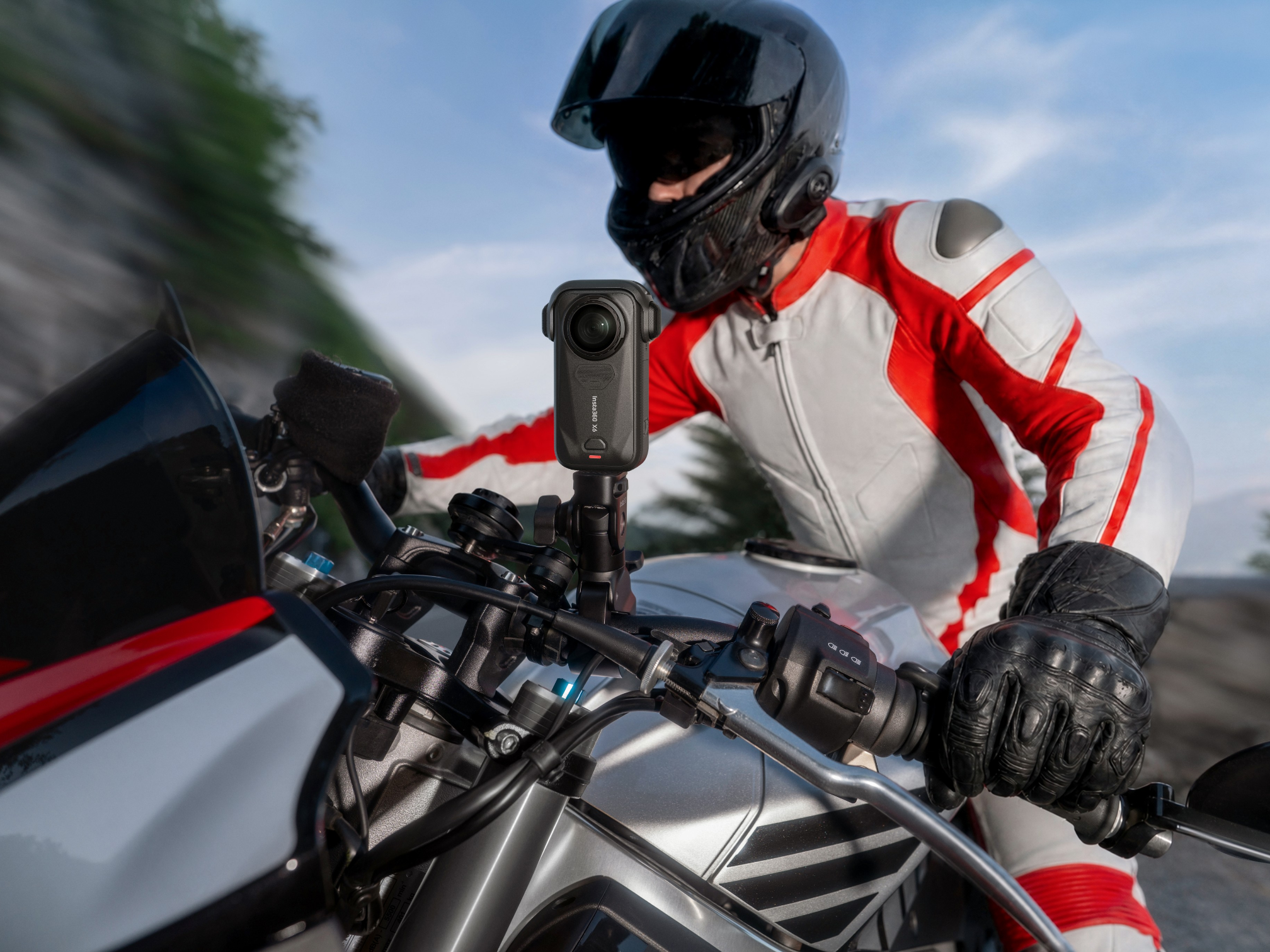 Insta360 X6 Motorcycle Bundle Black