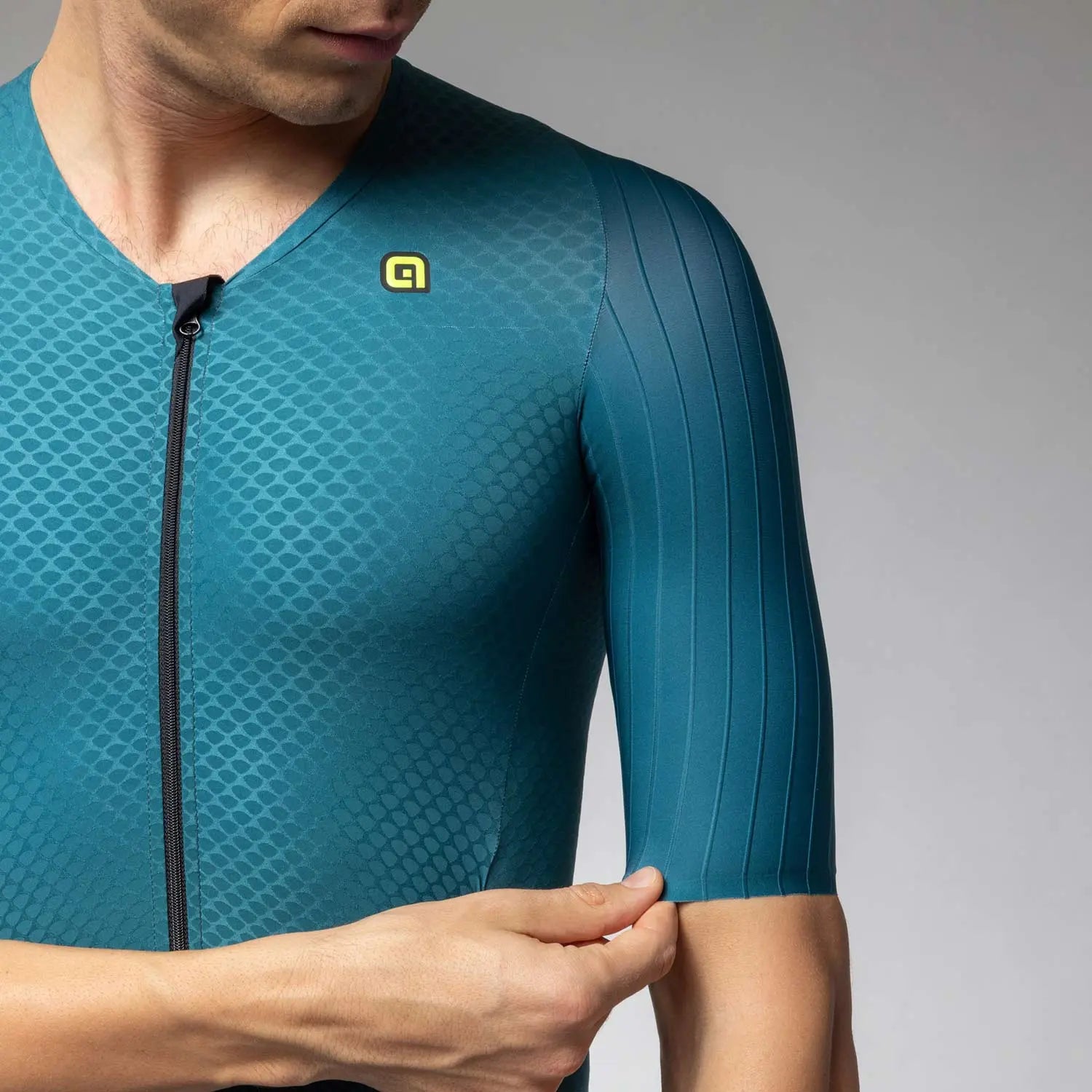 Ale Clothing Eagle Short Sleeves Tri Suit Green - FREE UK Shipping, FREE 365 Day Returns | Moto Central