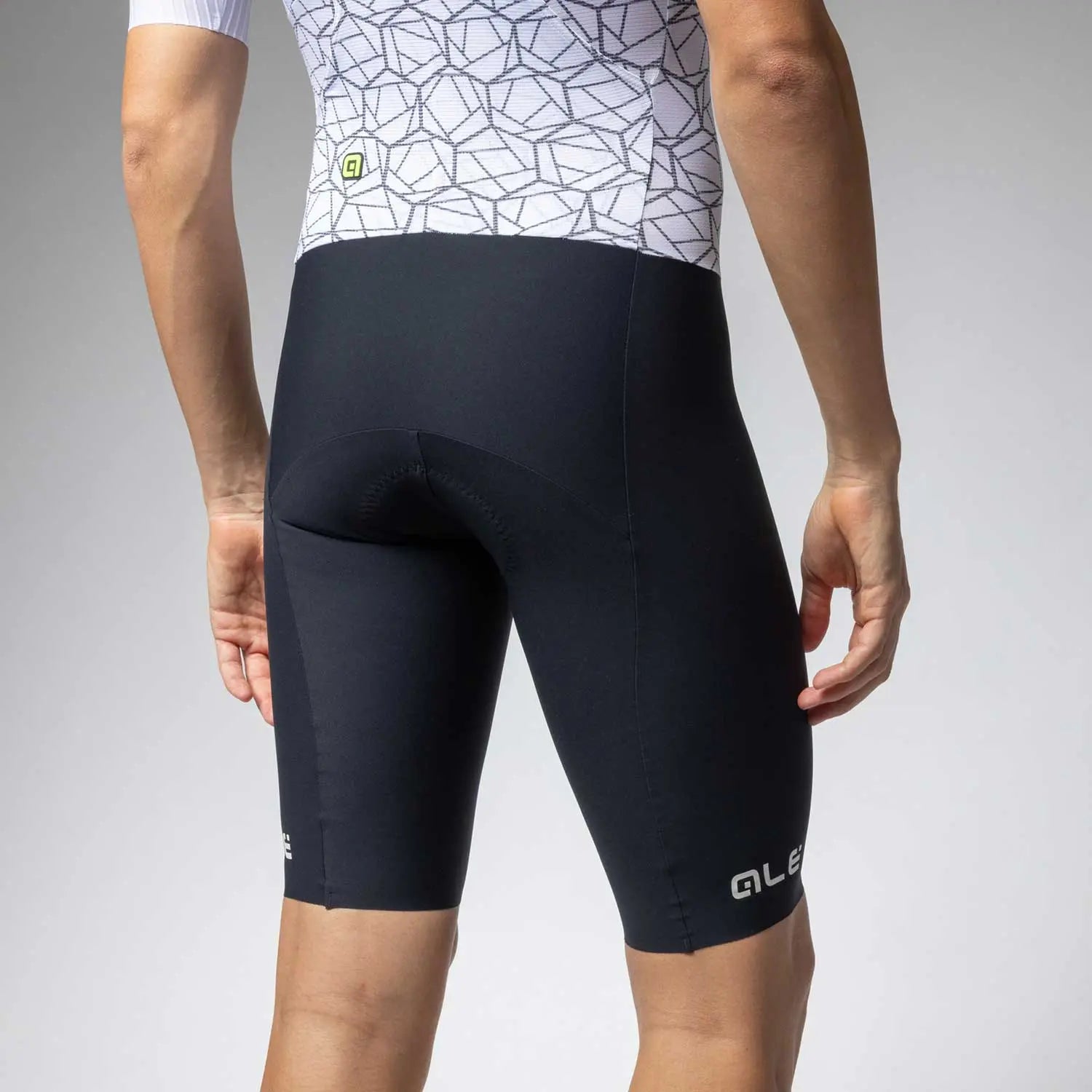 Ale Clothing Focus Short Sleeves Tri Suit White - FREE UK Shipping, FREE 365 Day Returns | Moto Central