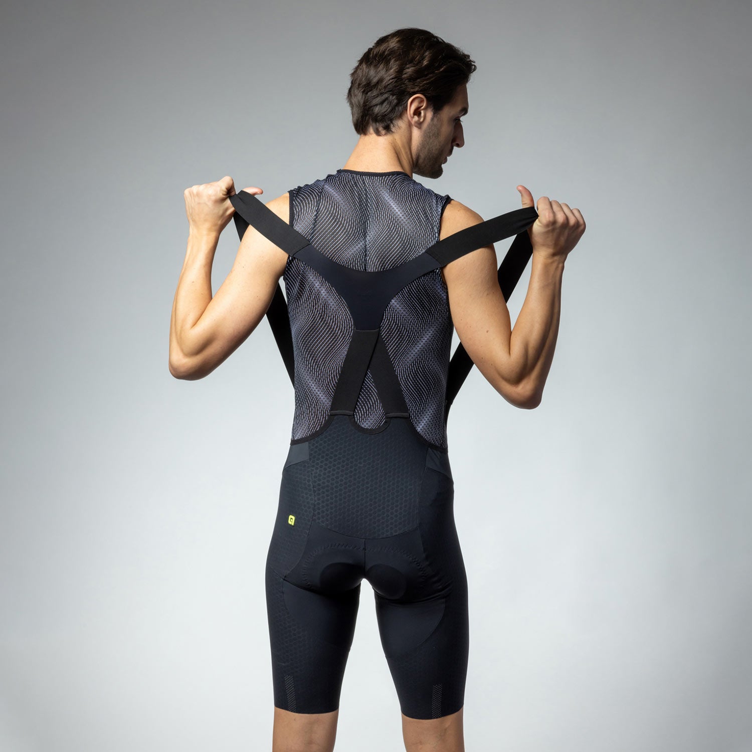 Ale Clothing Hammer 2.0 R-EV1 Bib Shorts Black - FREE UK Shipping, FREE 365 Day Returns | Moto Central