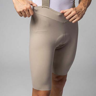Ale Clothing Master 2.0 PR-E Bib Shorts Sand - FREE UK Shipping, FREE 365 Day Returns | Moto Central