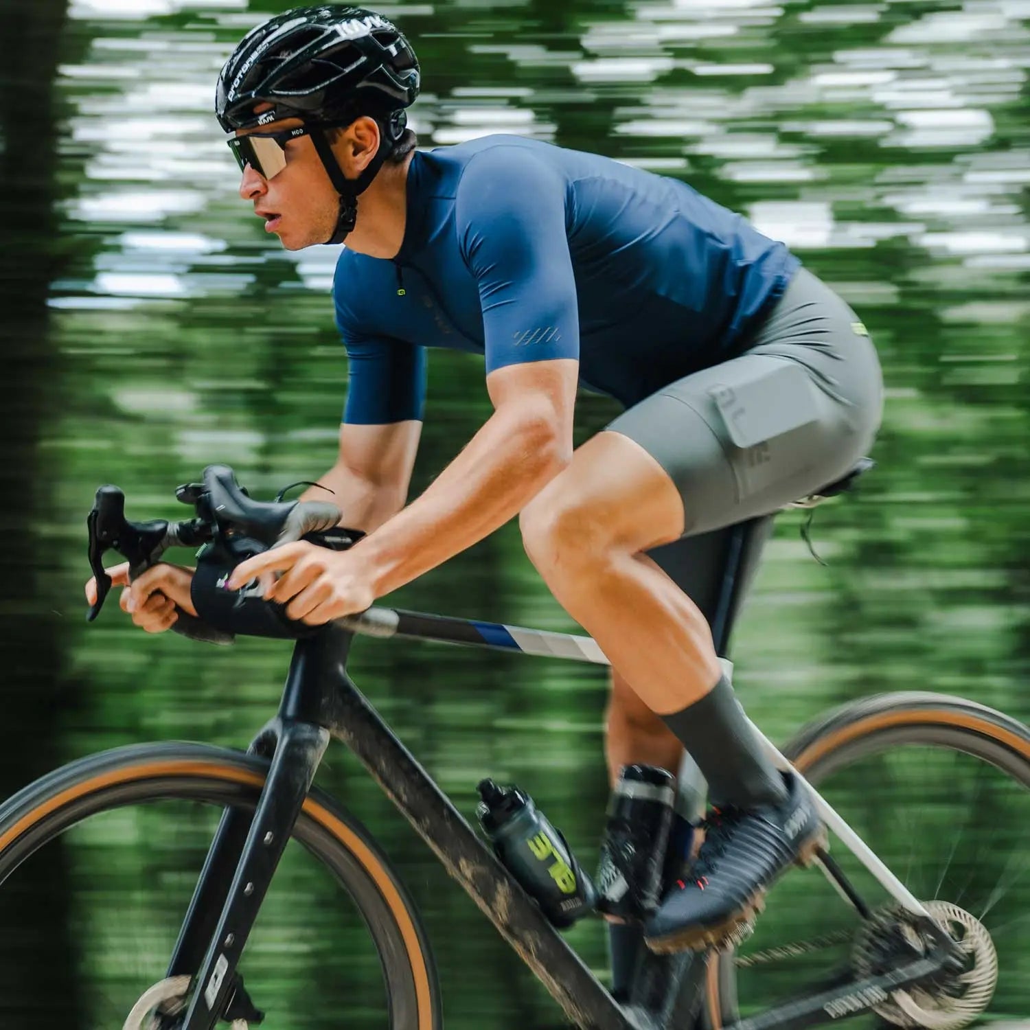 Ale Clothing Gravel Pro Off Road Bib Shorts Grey - FREE UK Shipping, FREE 365 Day Returns | Moto Central