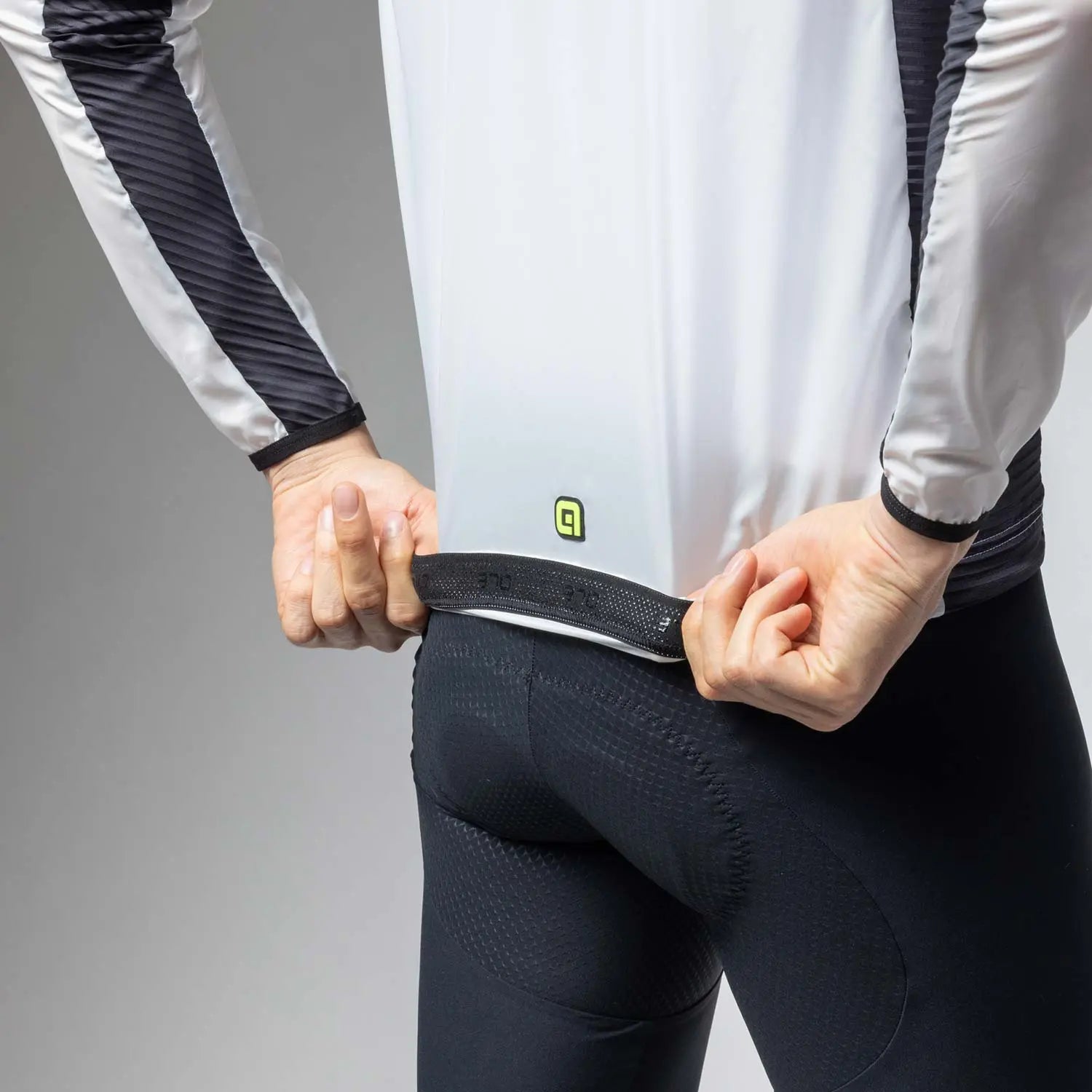 Ale Clothing Light Pack 2.0 Jacket White - FREE UK Shipping, FREE 365 Day Returns | Moto Central