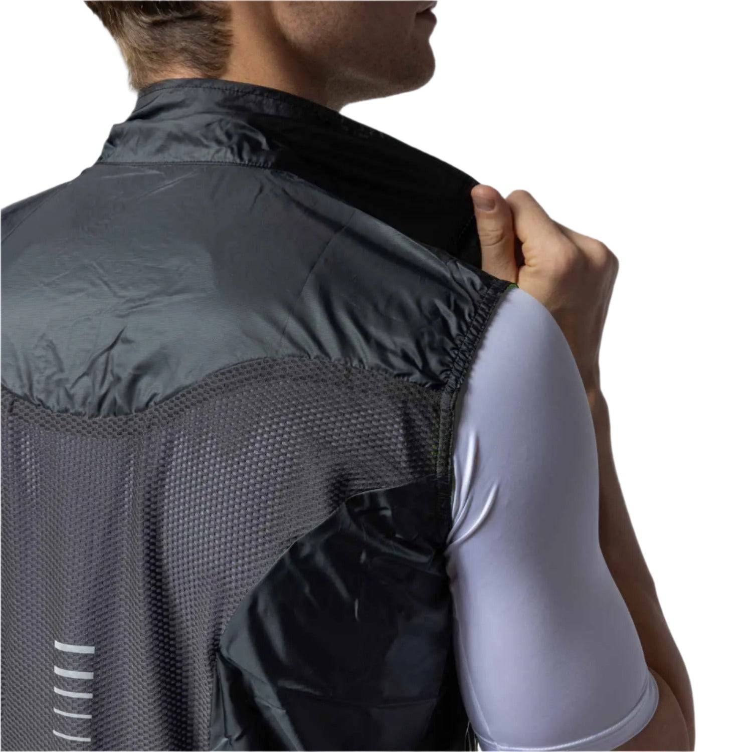 Ale Clothing Light Pack Ale Gilet Black - FREE UK Shipping, FREE 365 Day Returns | Moto Central