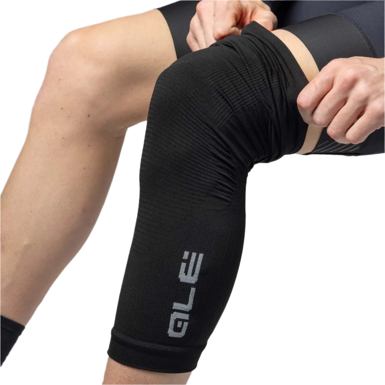 Ale Clothing Seamless Knee Warmers Black - FREE UK Shipping, FREE 365 Day Returns | Moto Central