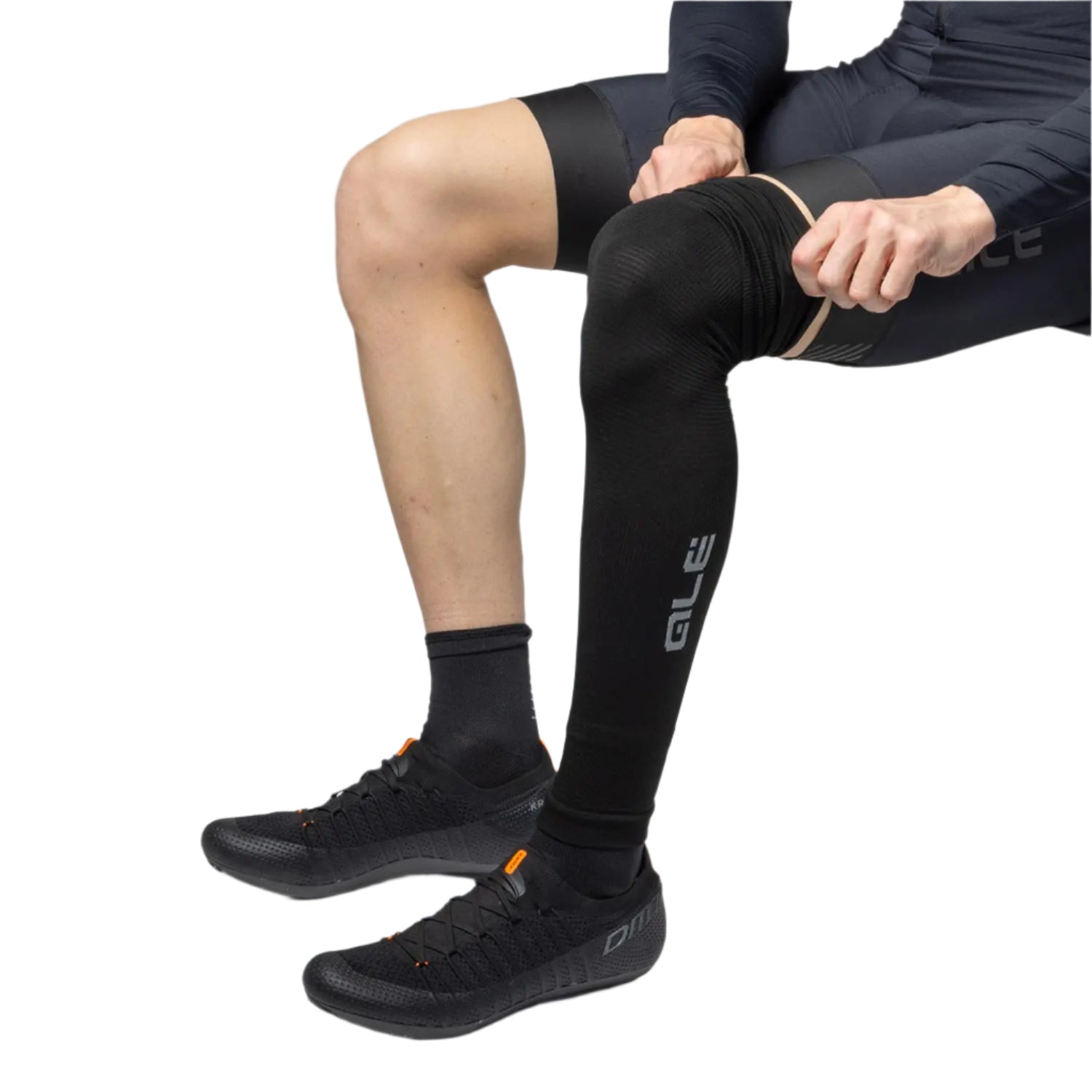 Ale Clothing Seamless Leg Warmers Black - FREE UK Shipping, FREE 365 Day Returns | Moto Central