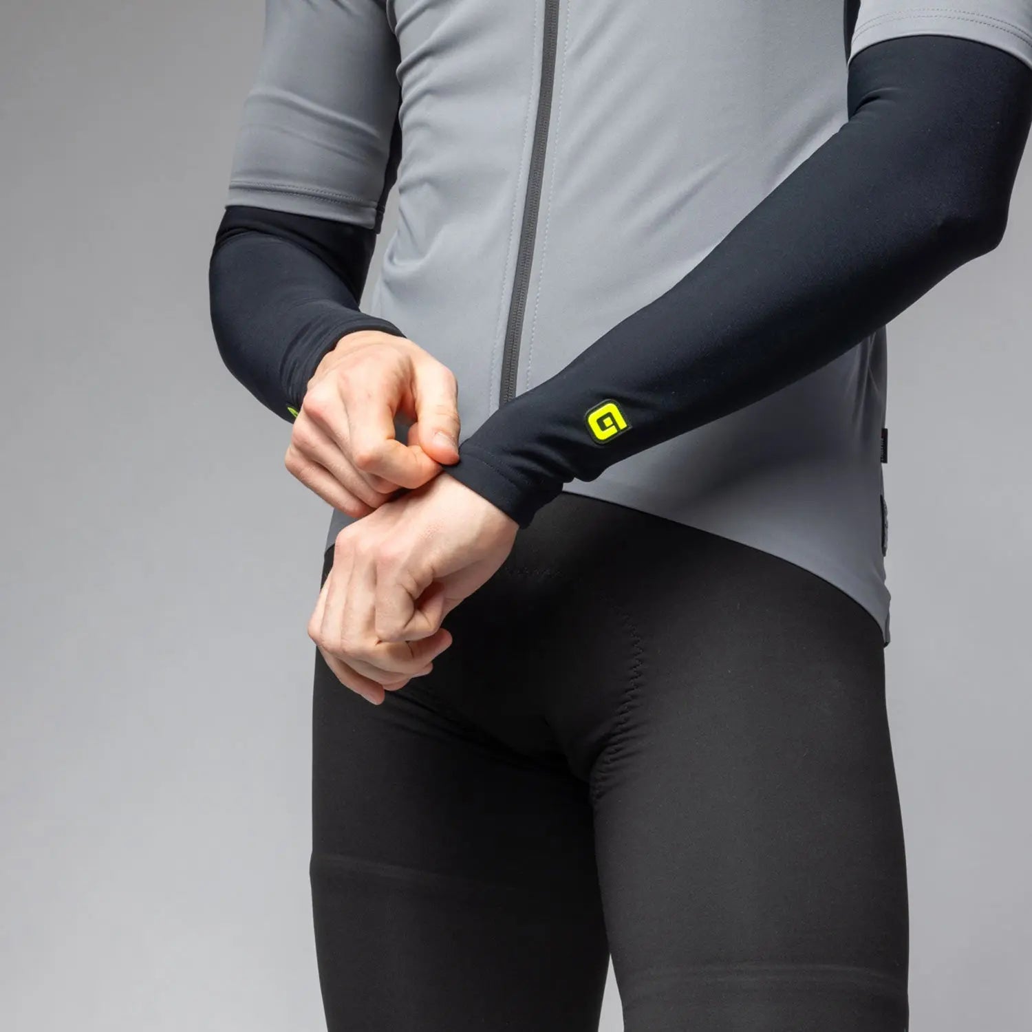 Ale Clothing Termico Arm Warmers Black - FREE UK Shipping, FREE 365 Day Returns | Moto Central