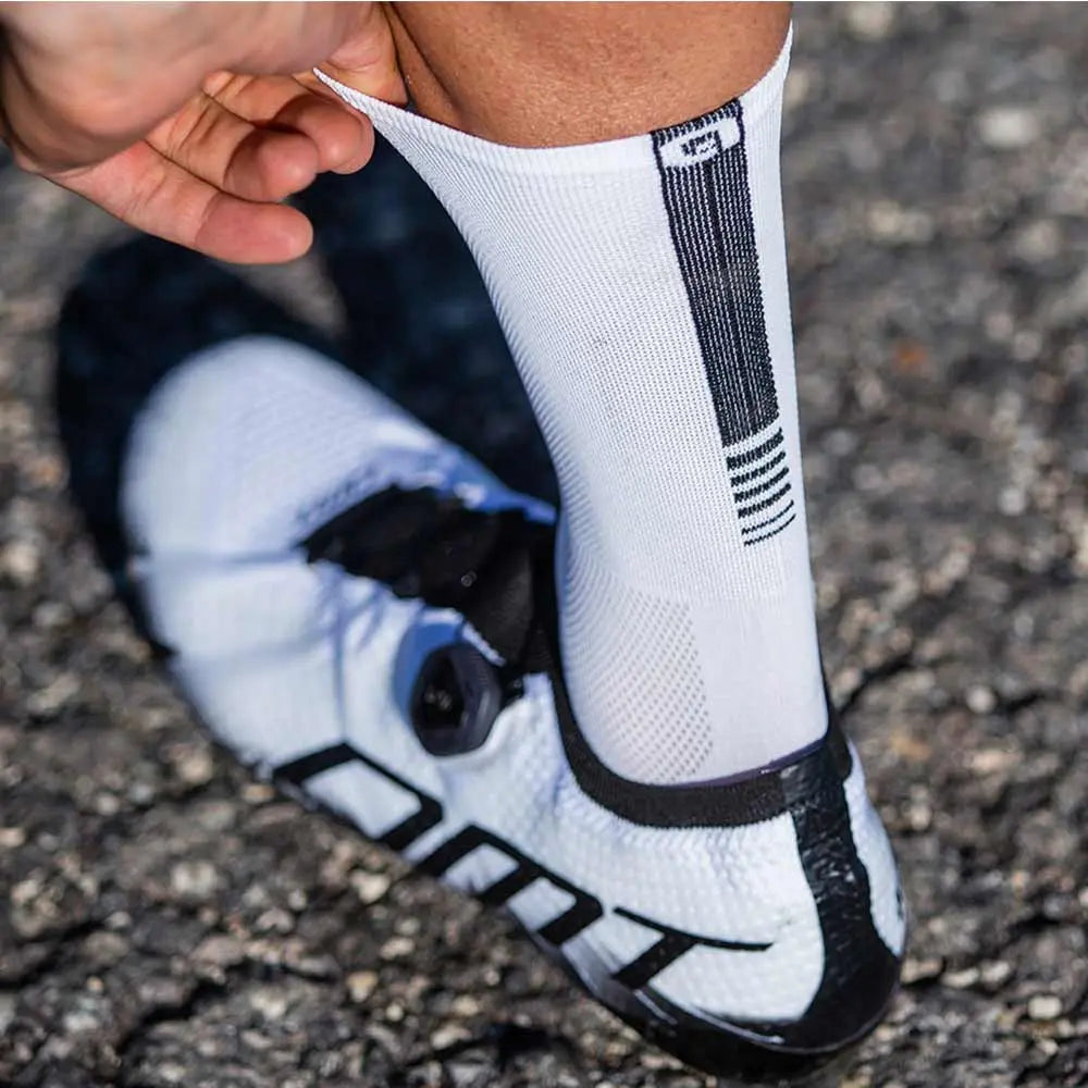 Ale Clothing Light Brrr 16 CM Socks White - FREE UK Shipping, FREE 365 Day Returns | Moto Central