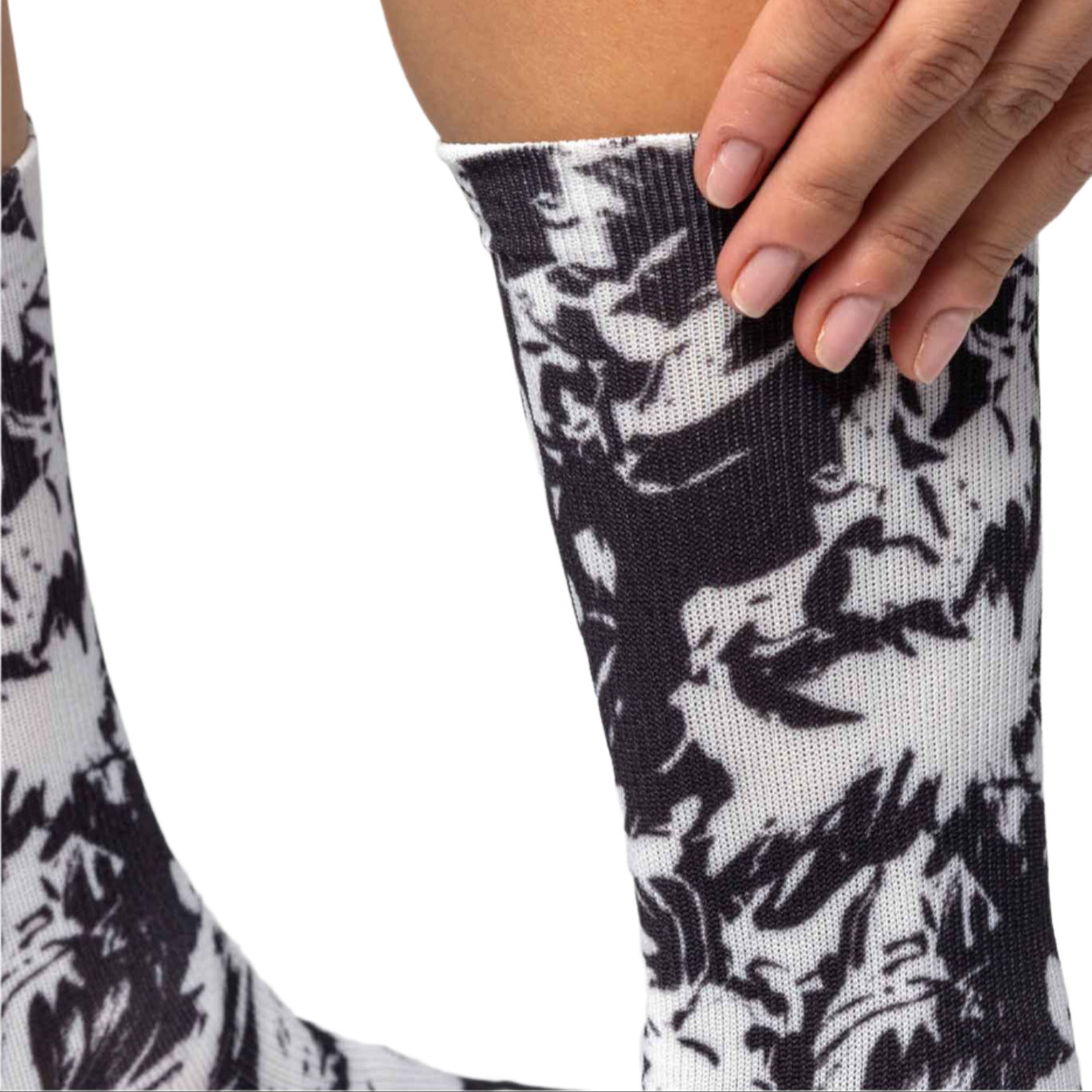 Ale Clothing Essenza 16 CM Socks Black / White - FREE UK Shipping, FREE 365 Day Returns | Moto Central