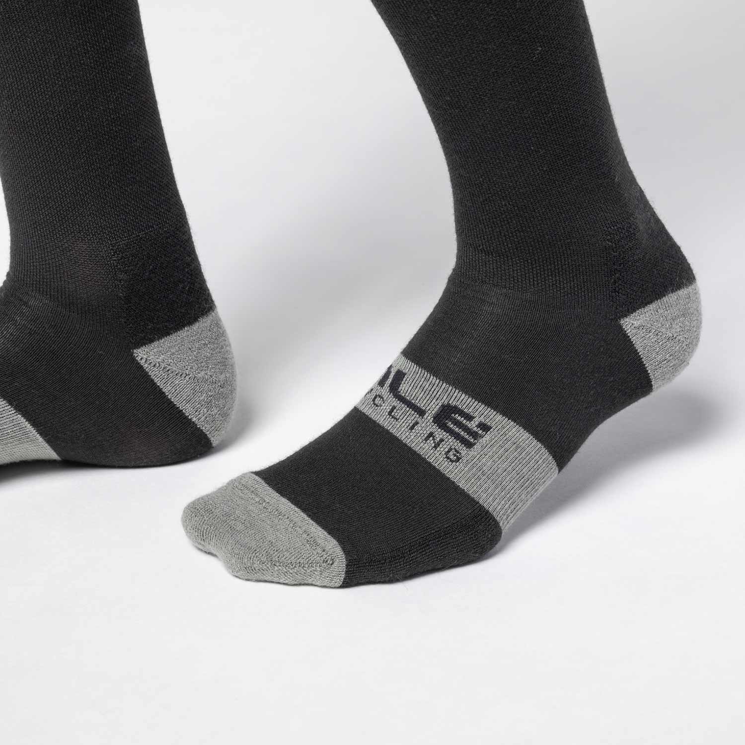 Ale Clothing Strada 3.0 22 CM Socks Black - FREE UK Shipping, FREE 365 Day Returns | Moto Central