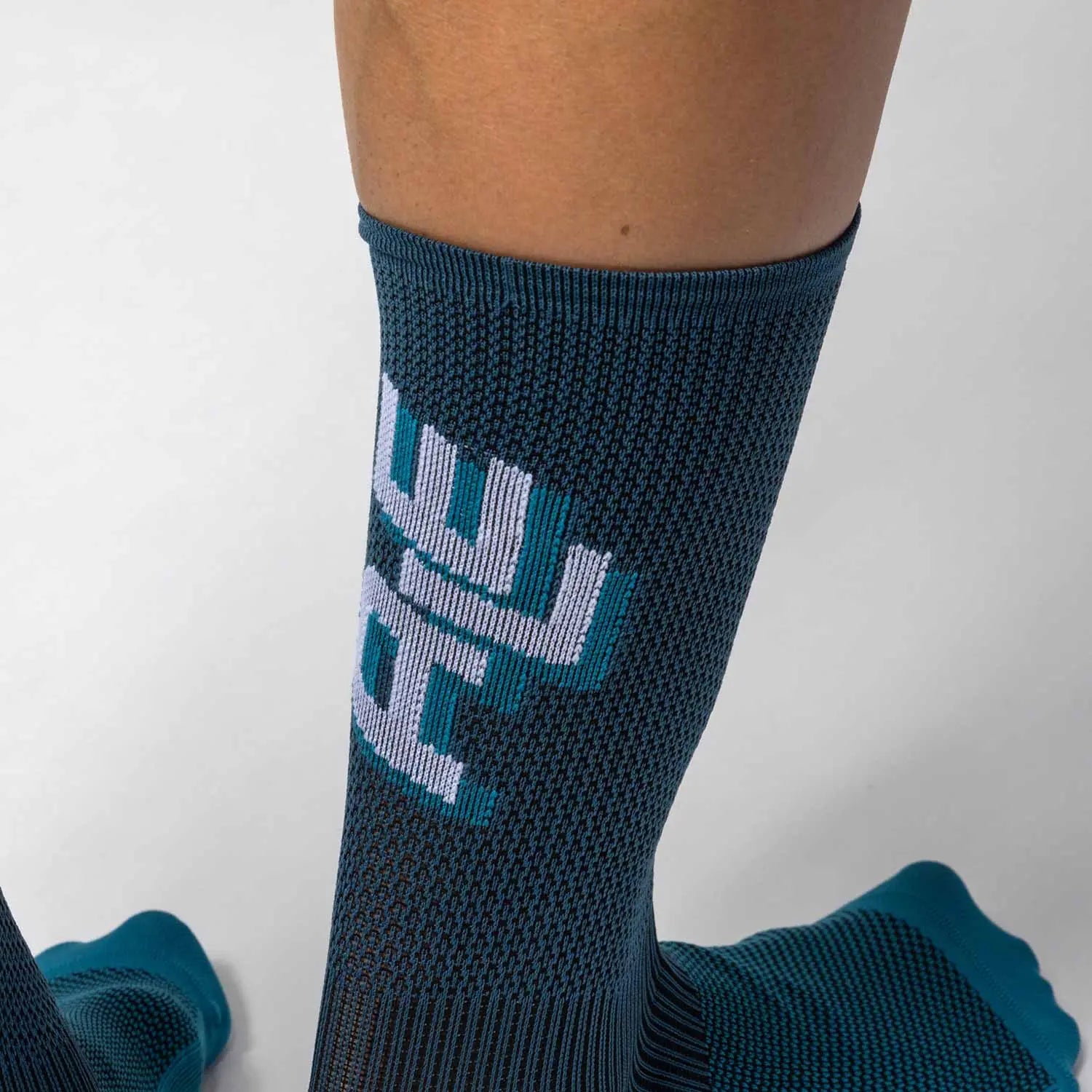 Ale Clothing Sauvage T-Care Plus Socks
Cyan - FREE UK Shipping, FREE 365 Day Returns | Moto Central