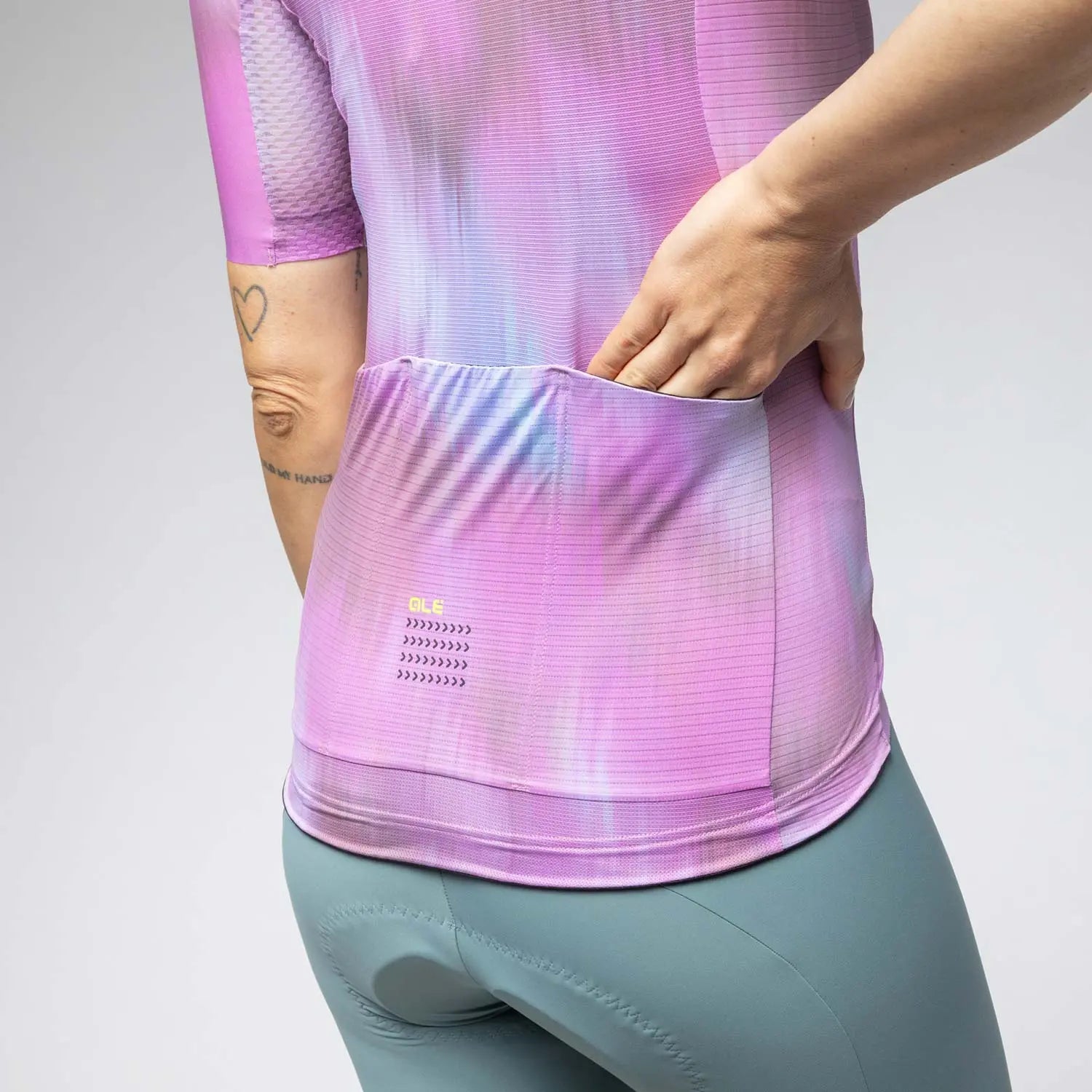 Ale Clothing Argon PR-E Ladies Short Sleeves Jersey Pink - FREE UK Shipping, FREE 365 Day Returns | Moto Central