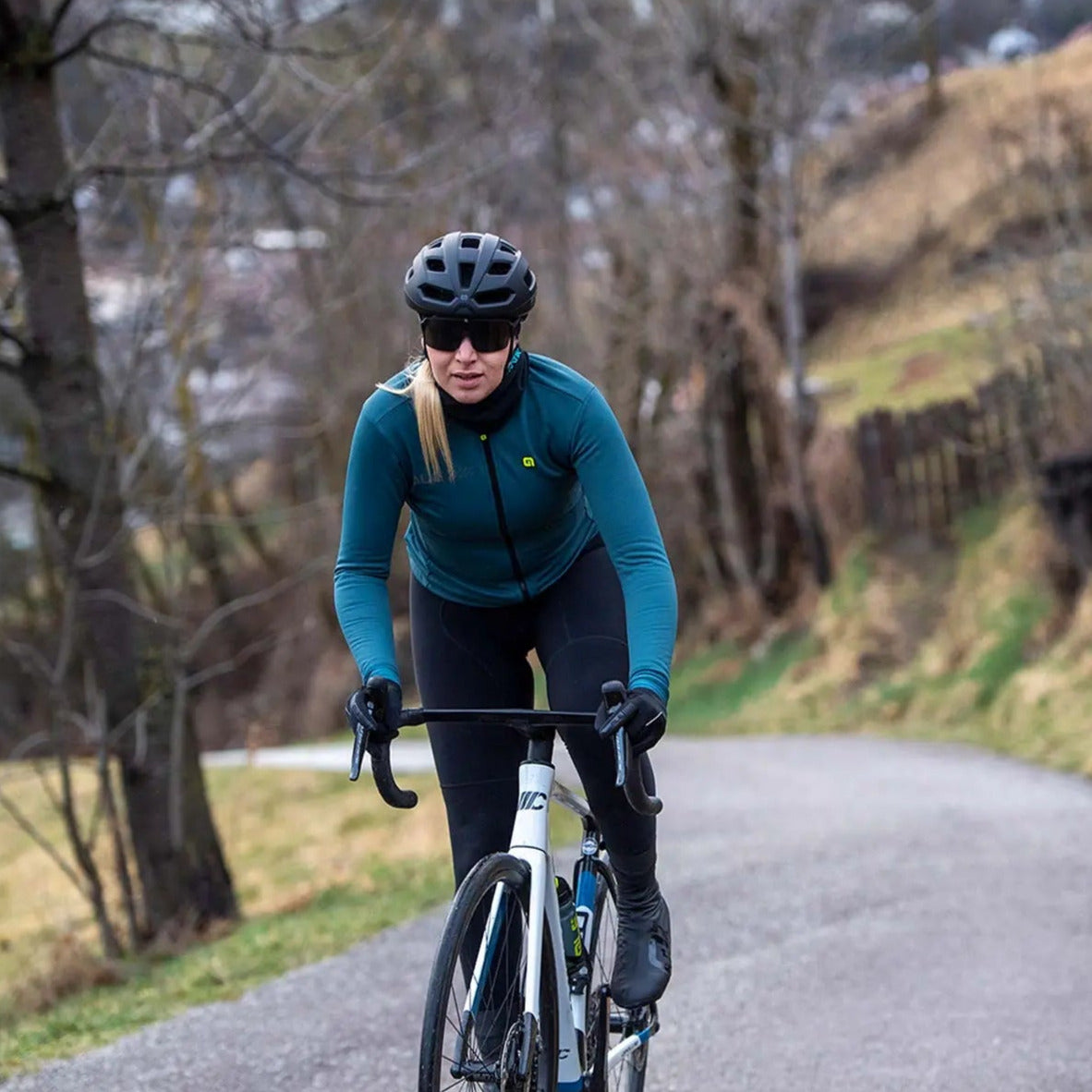 Ale Clothing Fondo Plus Pragma Ladies Jacket Green - FREE UK Shipping, FREE 365 Day Returns | Moto Central