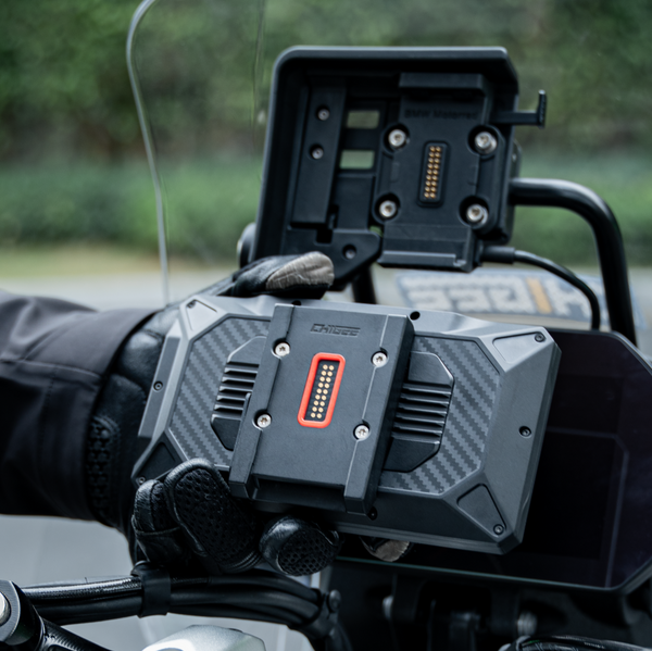 Chigee AIO-6 Series Quick Release Base For BMW FREE UK Delivery, FREE 365 Day Returns | Moto Central