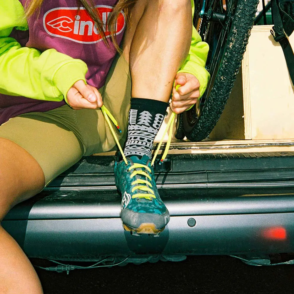 Cinelli Peace Socks Black - FREE UK Shipping, FREE 365 Day Returns | Moto Central
