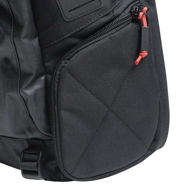 Dainese D Throttle Backpack Stealth Black - 27.9 Litres, side pocket detail