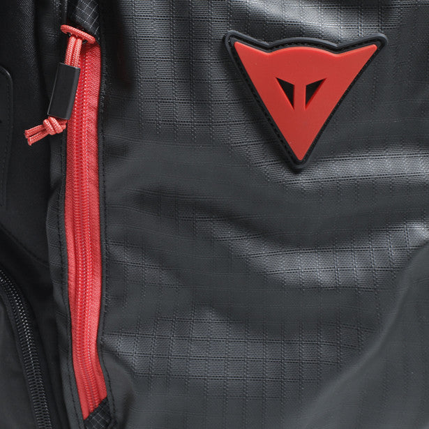 Dainese D Throttle Backpack Stealth Black - 27.9 Litres, front zip detail