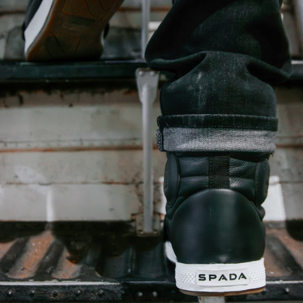 Spada Heat CE High Top Trainer Boots Black FREE UK Delivery, FREE 365 Day Returns | Moto Central