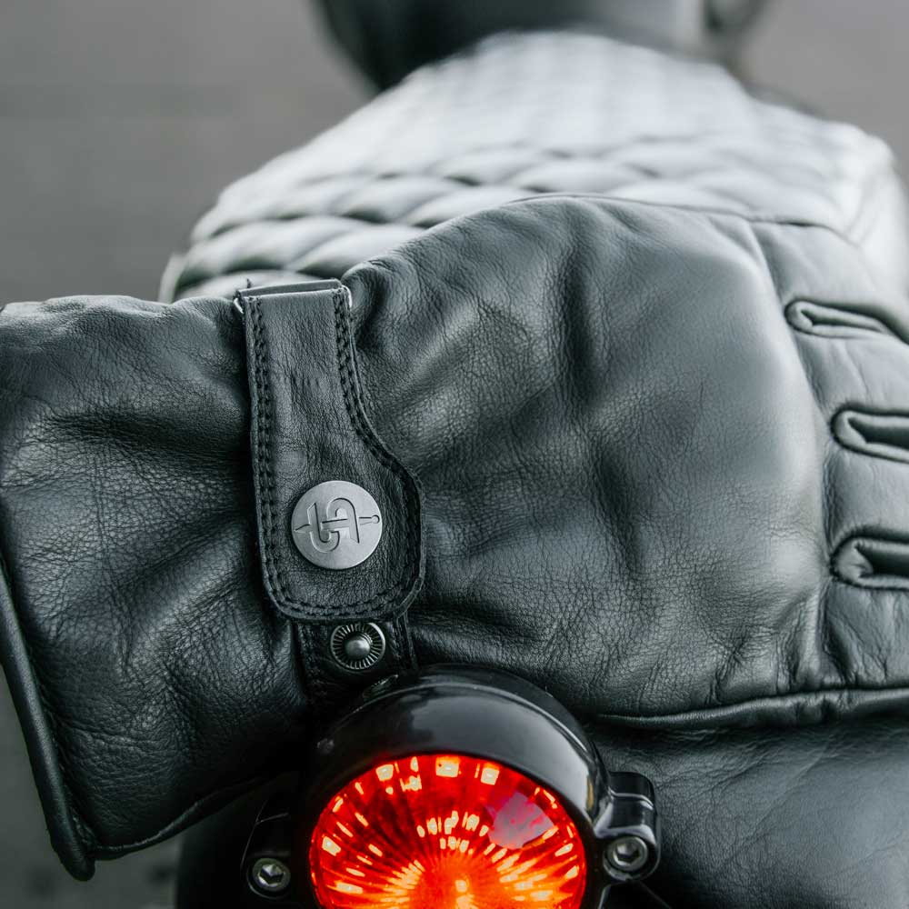 Spada Injector CE Leather Gloves Black FREE UK Delivery, FREE 365 Day Returns | Moto Central