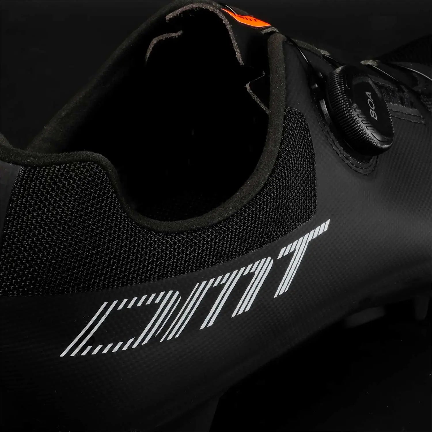 DMT KM4 Gravel/XC Shoes Black - FREE UK Shipping, FREE 365 Day Returns | Moto Central