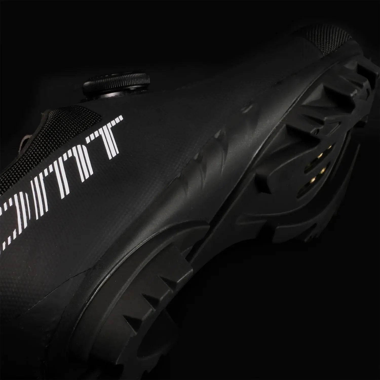 DMT KM4 Gravel/XC Shoes Black - FREE UK Shipping, FREE 365 Day Returns | Moto Central