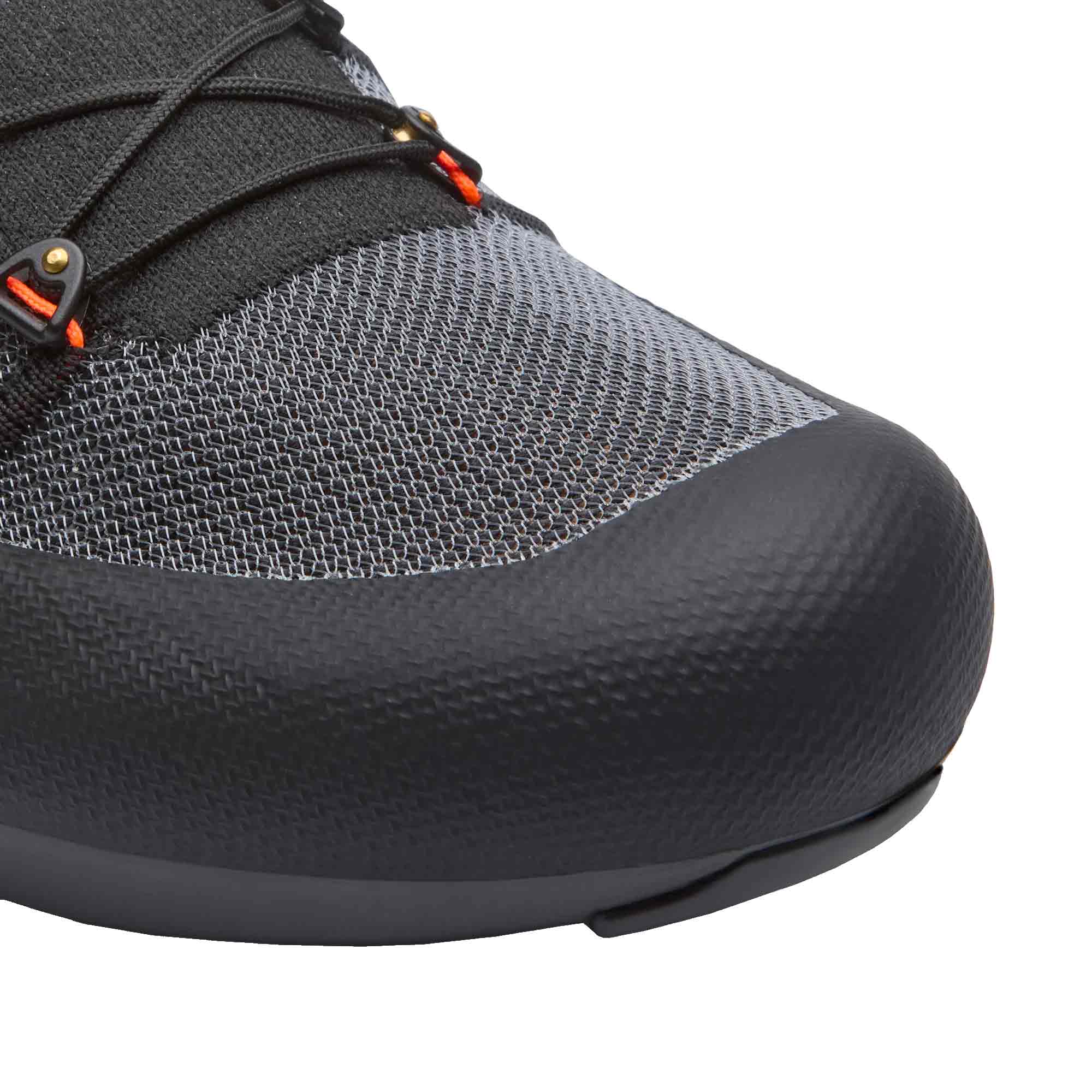 DMT Pogi's Shoes Black - FREE UK Shipping, FREE 365 Day Returns | Moto Central