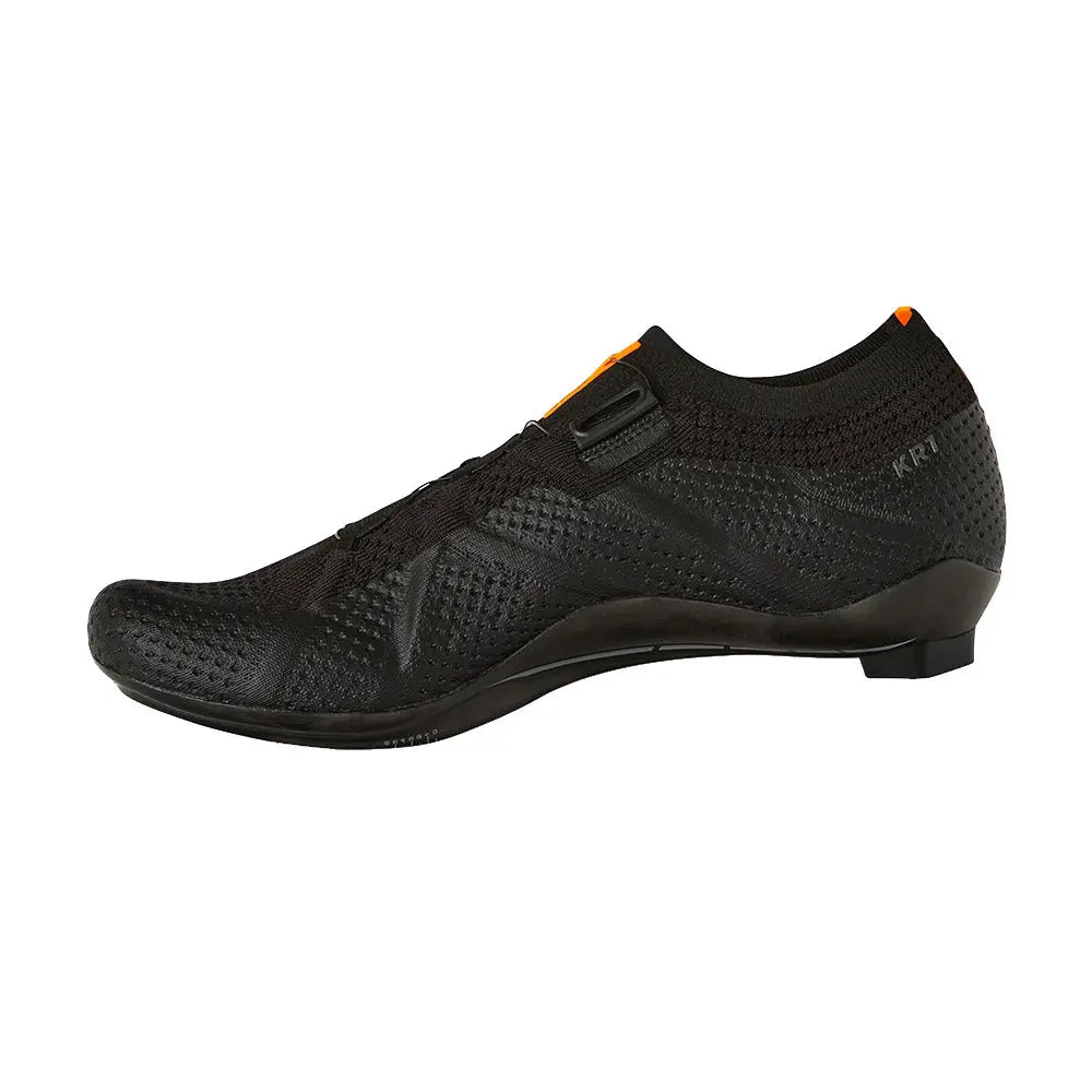 DMT KR1 Road Shoes Black - FREE UK Shipping, FREE 365 Day Returns | Moto Central