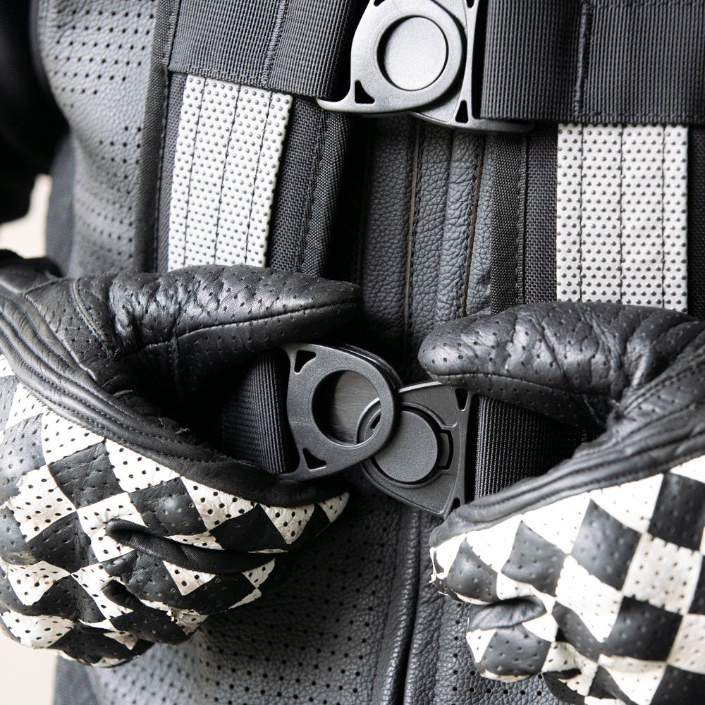 Kriega R25 V2 Waterproof Backpack Black - 25 Litres - FREE UK Shipping, FREE 365 Day Returns | Moto Central