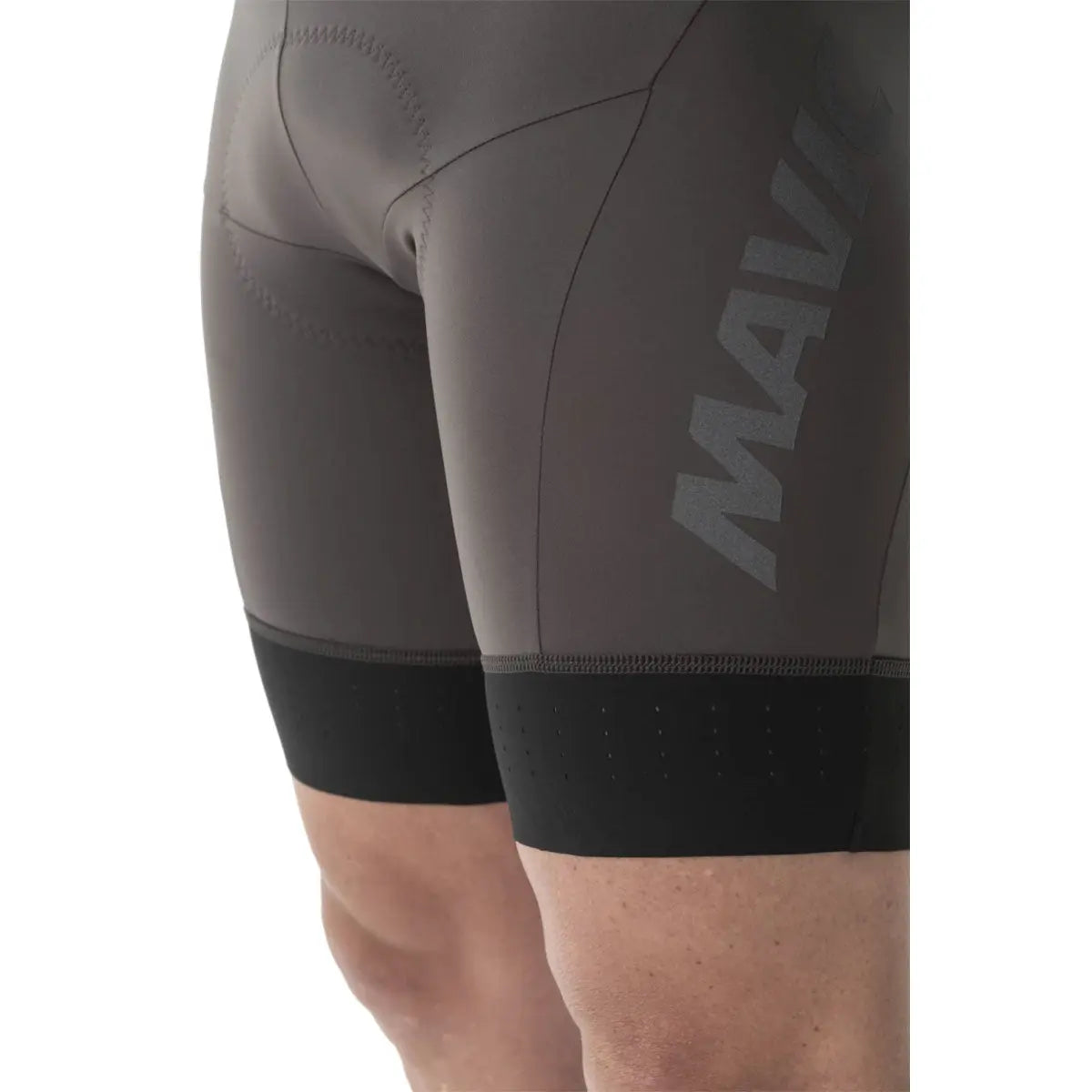 Mavic Cosmic Pro Bib Shorts Carbon - FREE UK Shipping, FREE 365 Day Returns | Moto Central