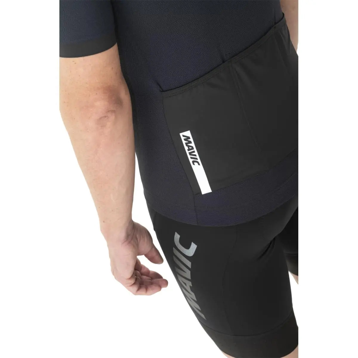 Mavic Aksium Short Sleeves Jersey Black - FREE UK Shipping, FREE 365 Day Returns | Moto Central