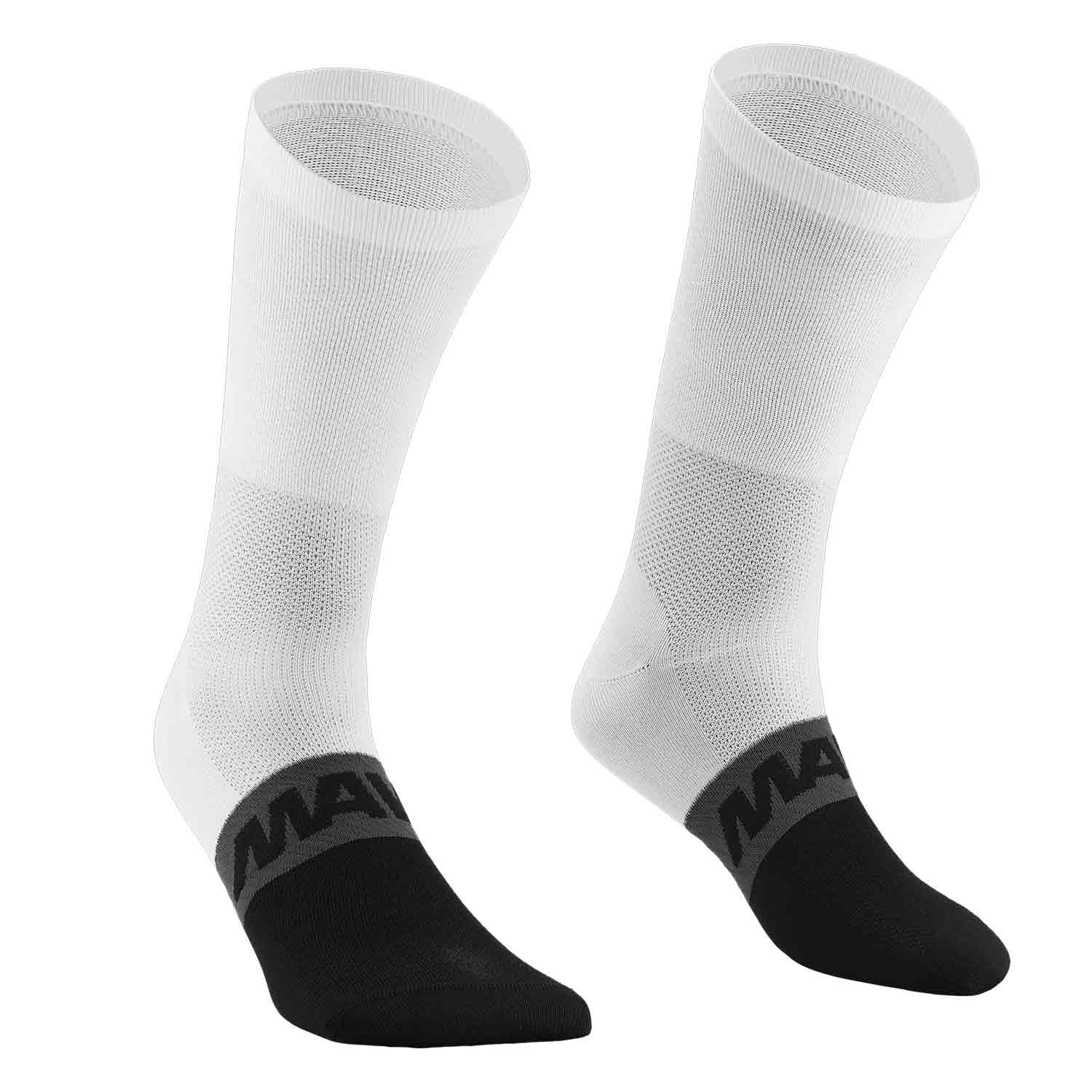 Mavic Aksium High Socks White / Black - FREE UK Shipping, FREE 365 Day Returns | Moto Central