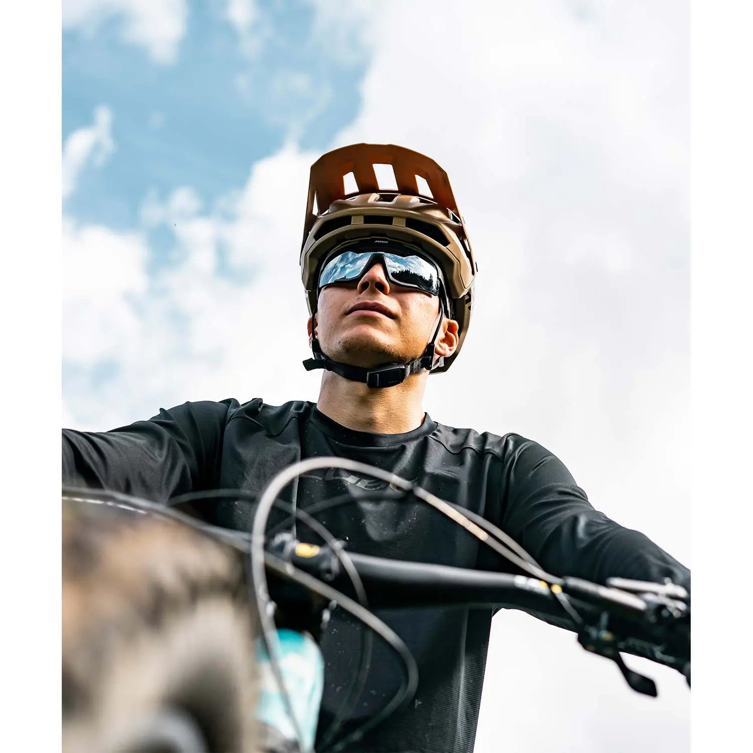 Mavic MVS Aeroframe Sunglasses Silver - FREE UK Shipping, FREE 365 Day Returns | Moto Central