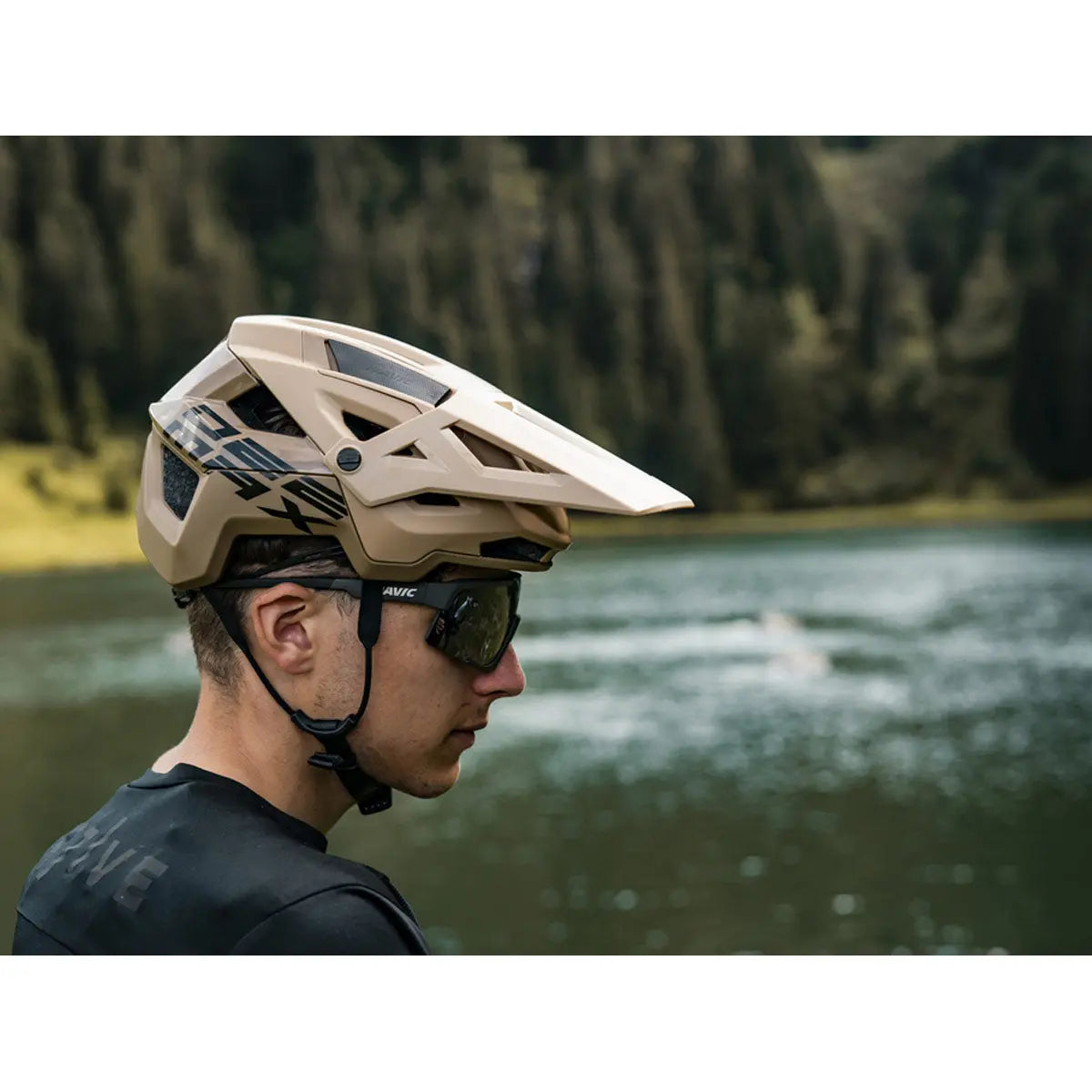 Mavic Deemax Pro Mips Helmet Sand - FREE UK Shipping, FREE 365 Day Returns | Moto Central