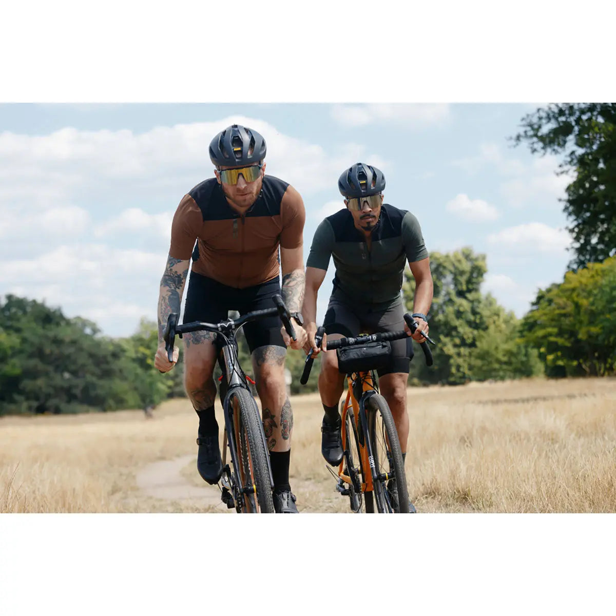 Mavic Comete Ultimate Mips Helmet Black - FREE UK Shipping, FREE 365 Day Returns | Moto Central