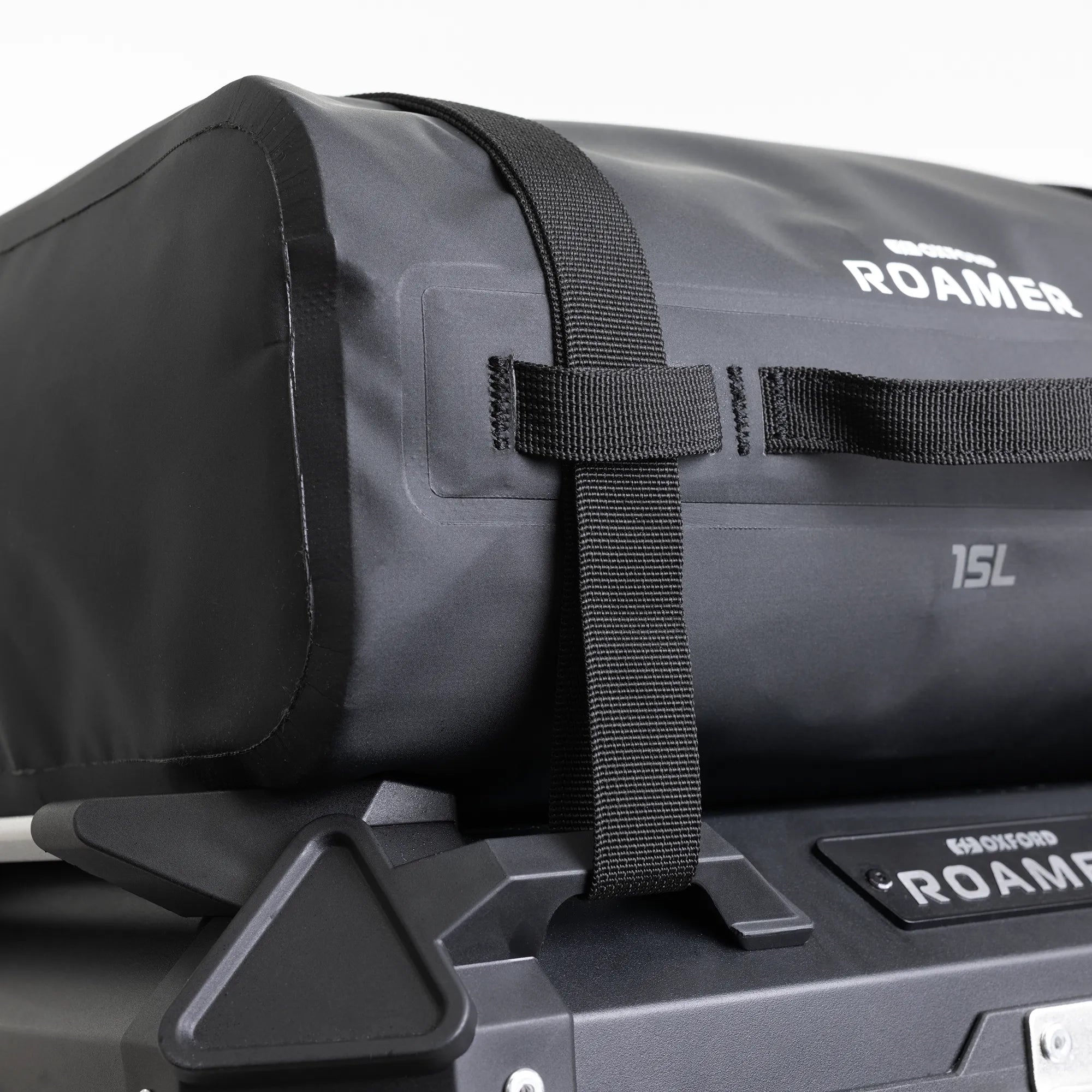 Oxford Roamer Roll Bag Black - 15 Liters
